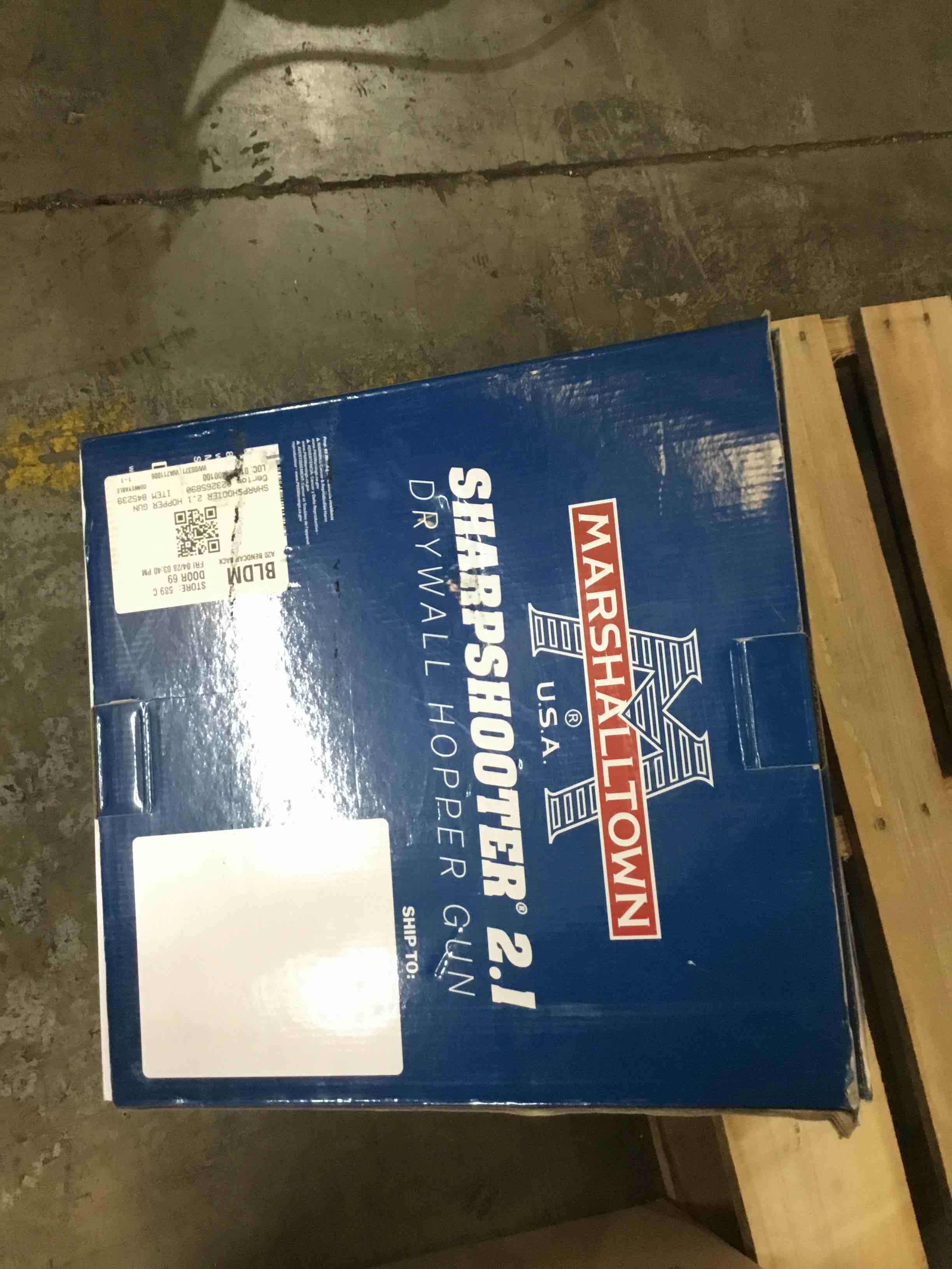 https://s3.amazonaws.com/lotting-images-prod/bidfta/RED4147420_1698947221245.jpeg