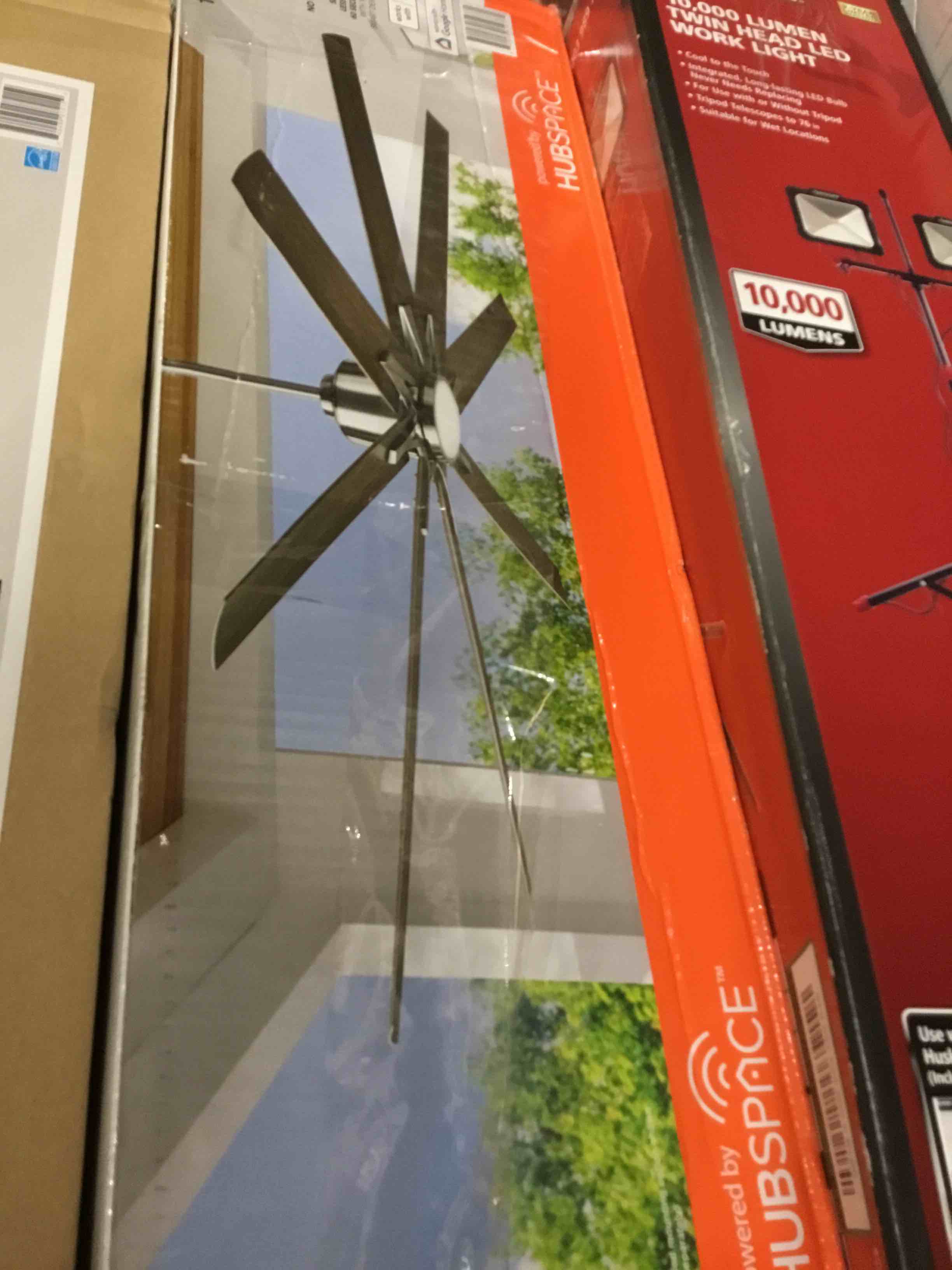 https://s3.amazonaws.com/lotting-images-prod/bidfta/RED4147715_1699299828639.jpeg