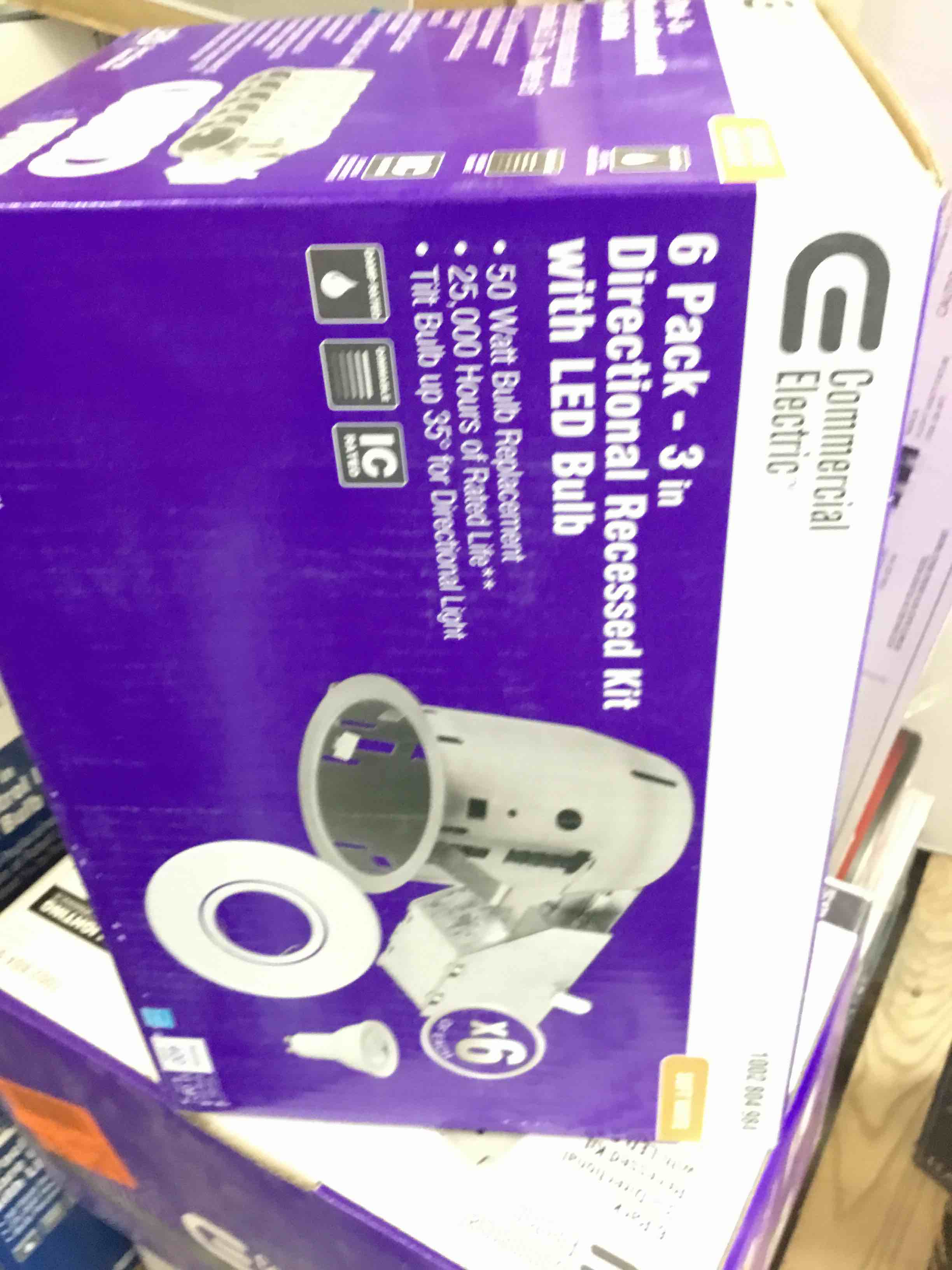 https://s3.amazonaws.com/lotting-images-prod/bidfta/RED4147732_1699300761405.jpeg