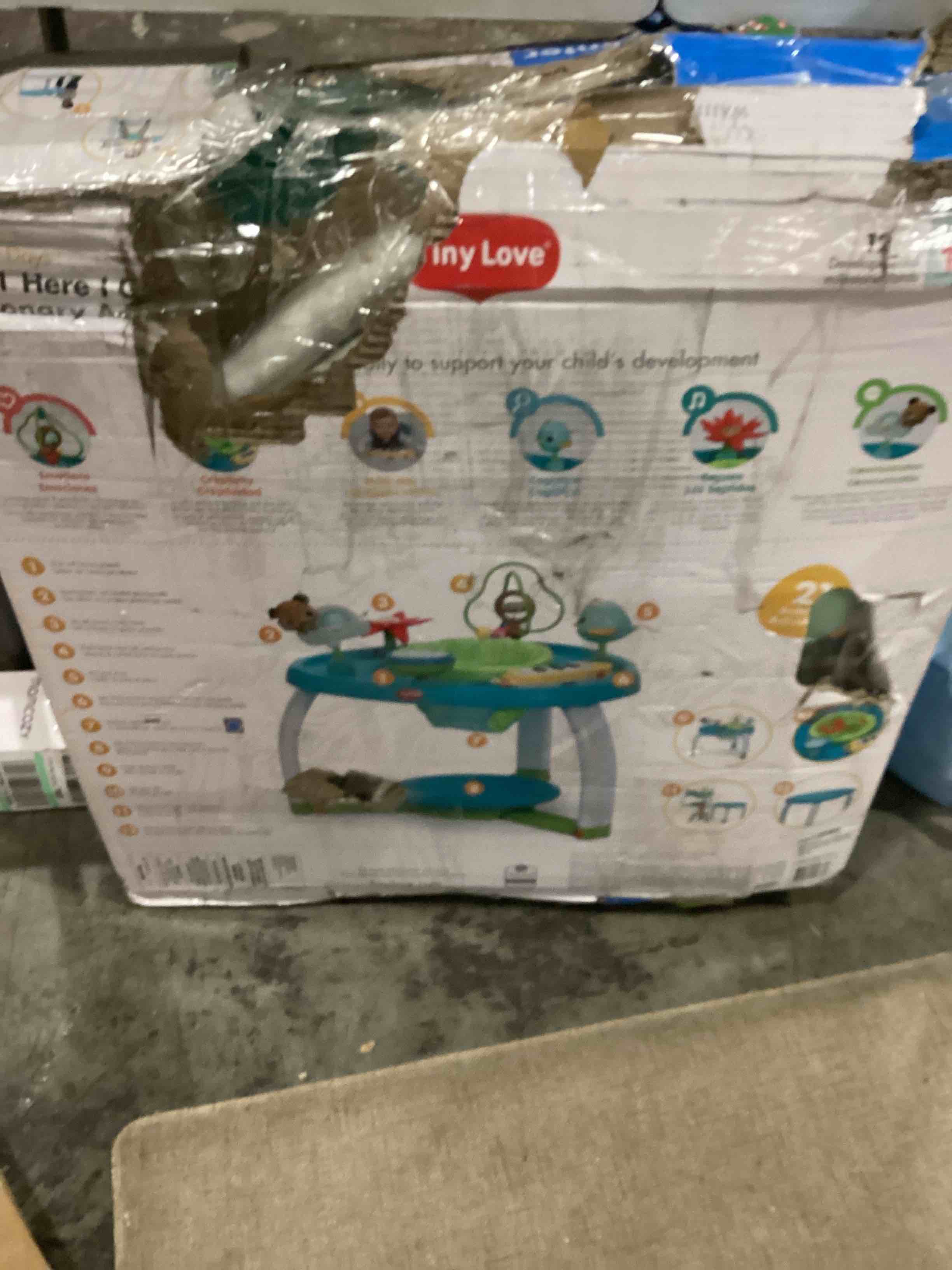 https://s3.amazonaws.com/lotting-images-prod/bidfta/RED4160285_1706017796471.jpeg