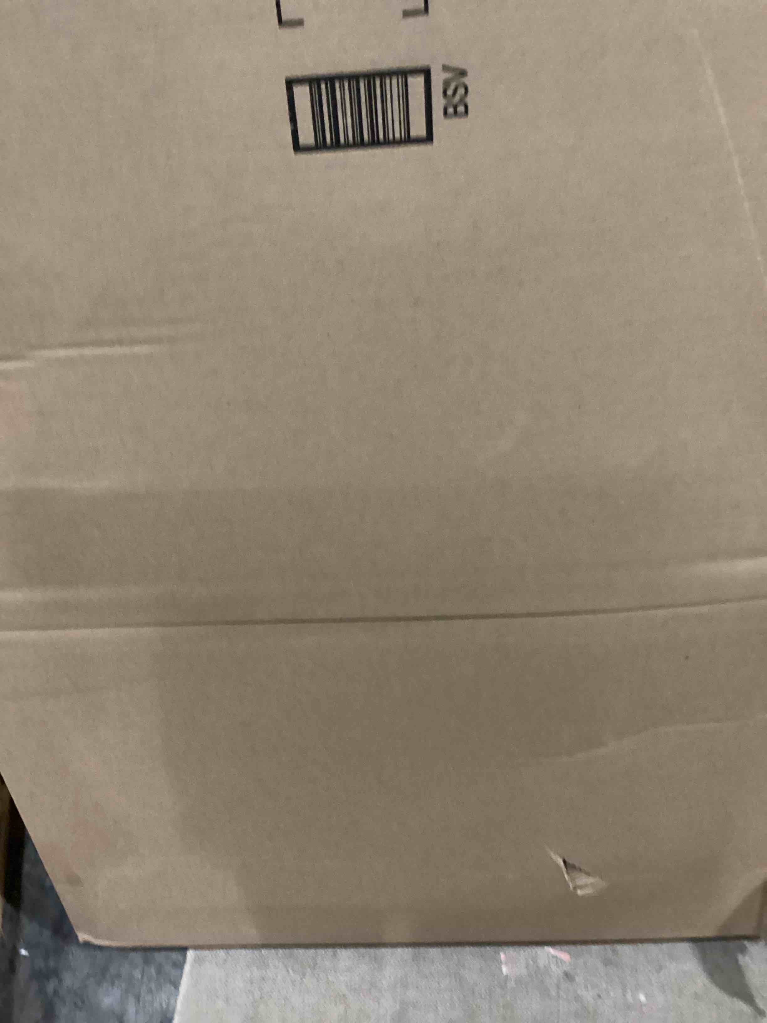 https://s3.amazonaws.com/lotting-images-prod/bidfta/RED4160547_1706204984791.jpeg