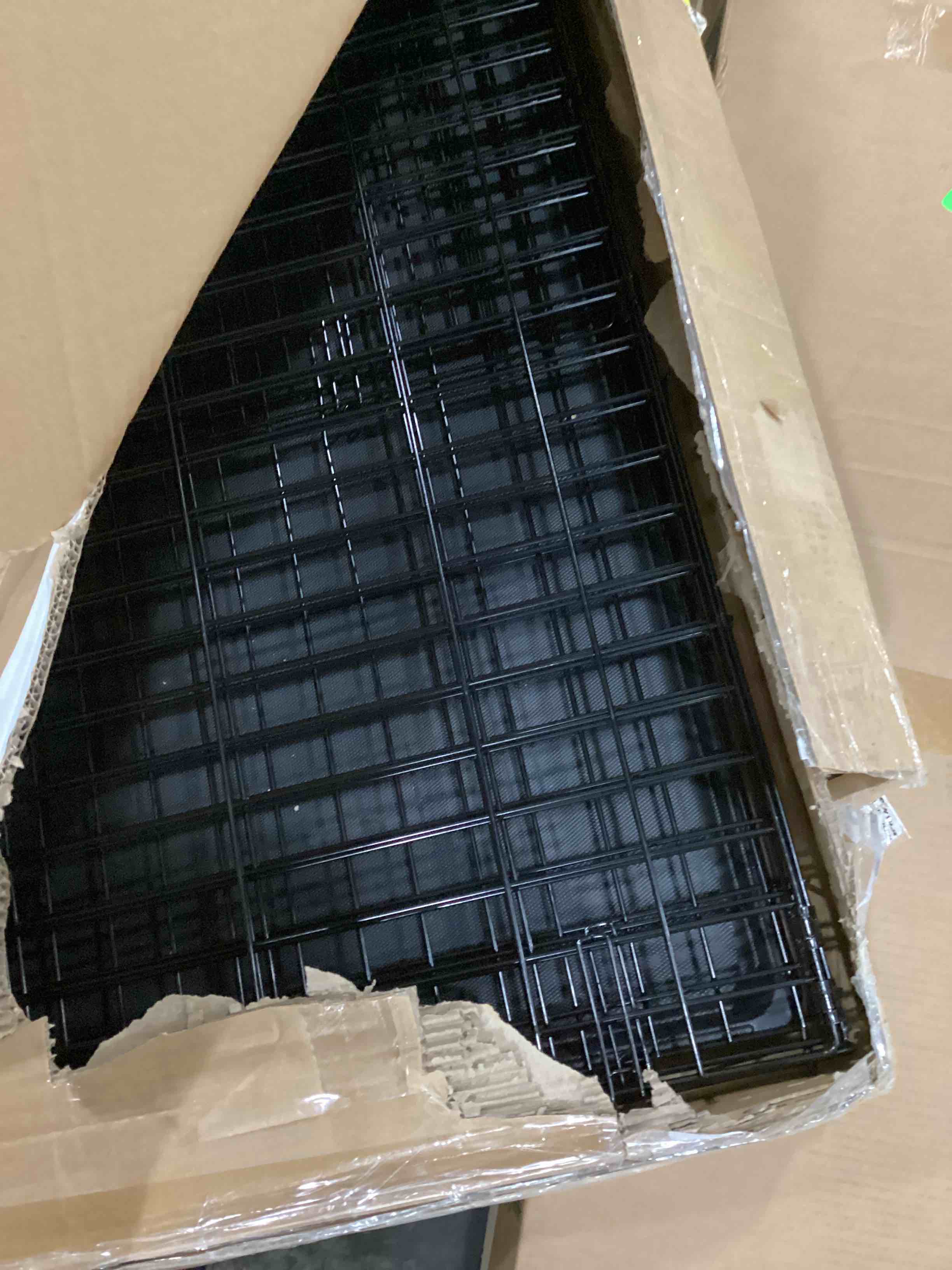 https://s3.amazonaws.com/lotting-images-prod/bidfta/RED4160552_1706206513882.jpeg