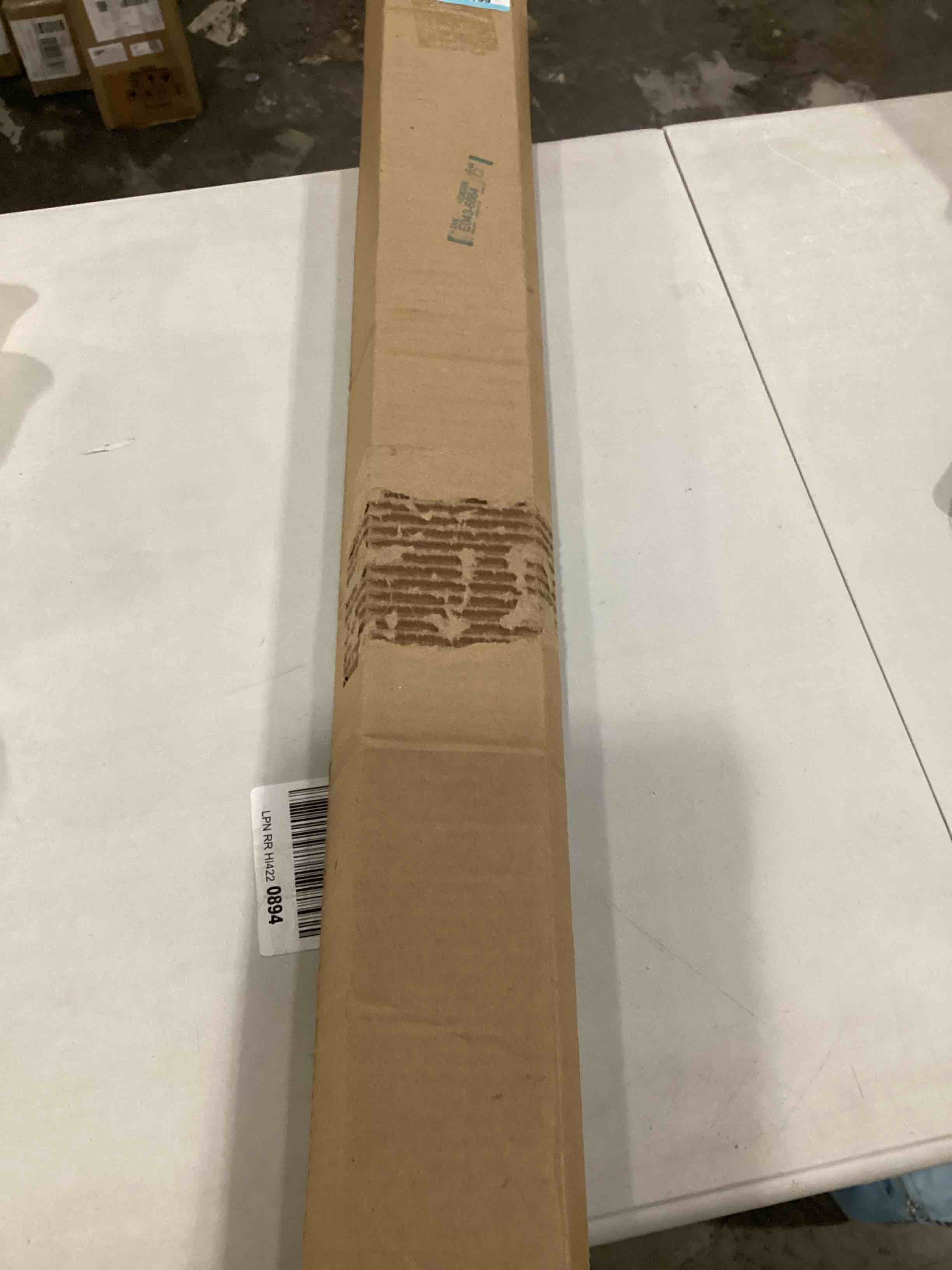 https://s3.amazonaws.com/lotting-images-prod/bidfta/RED4160579_1706280290392.jpeg