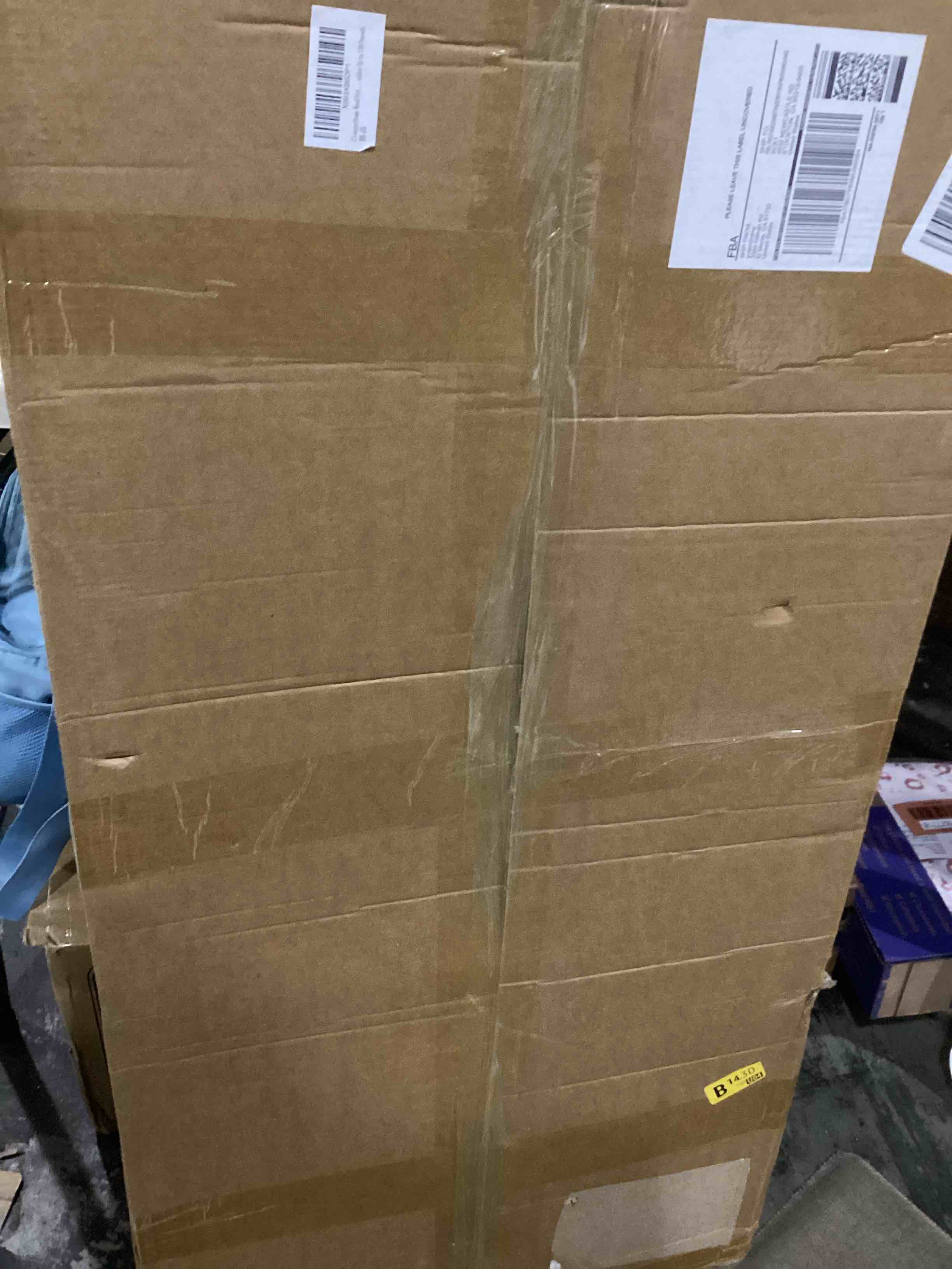 https://s3.amazonaws.com/lotting-images-prod/bidfta/RED4161063_1706888098150.jpeg