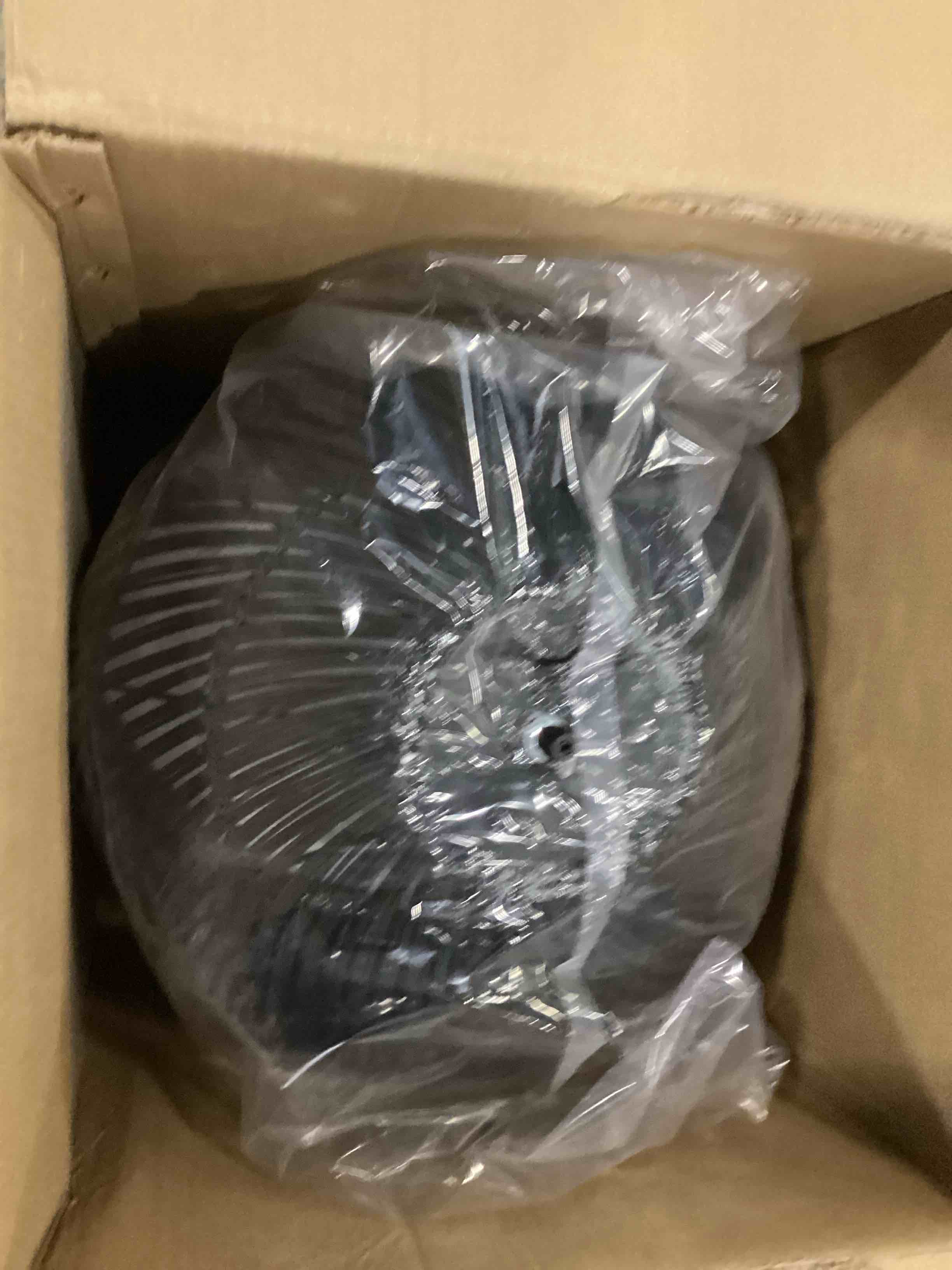 https://s3.amazonaws.com/lotting-images-prod/bidfta/RED4161087_1706892492498.jpeg