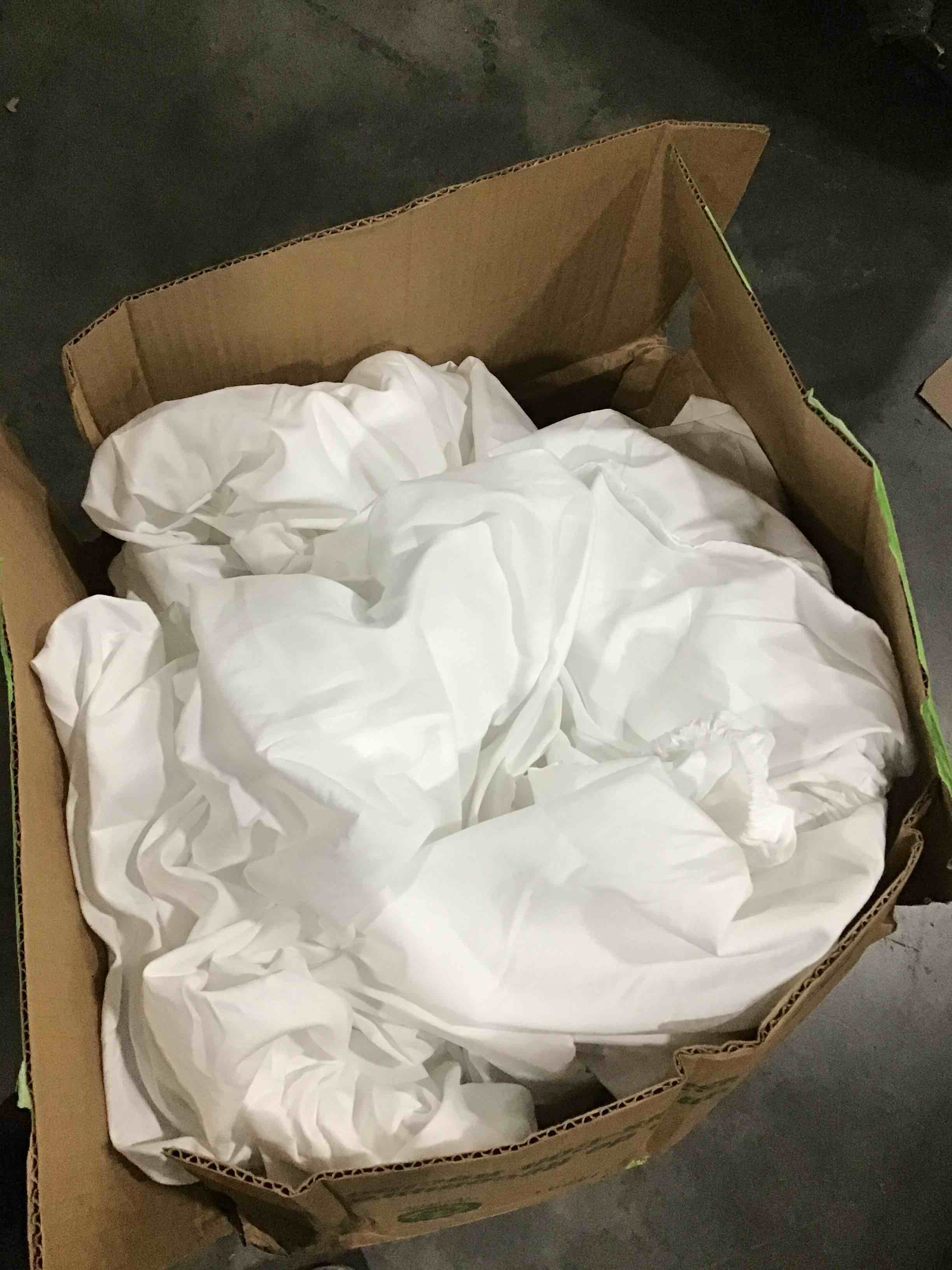 https://s3.amazonaws.com/lotting-images-prod/bidfta/RED4161550_1705074108599.jpeg