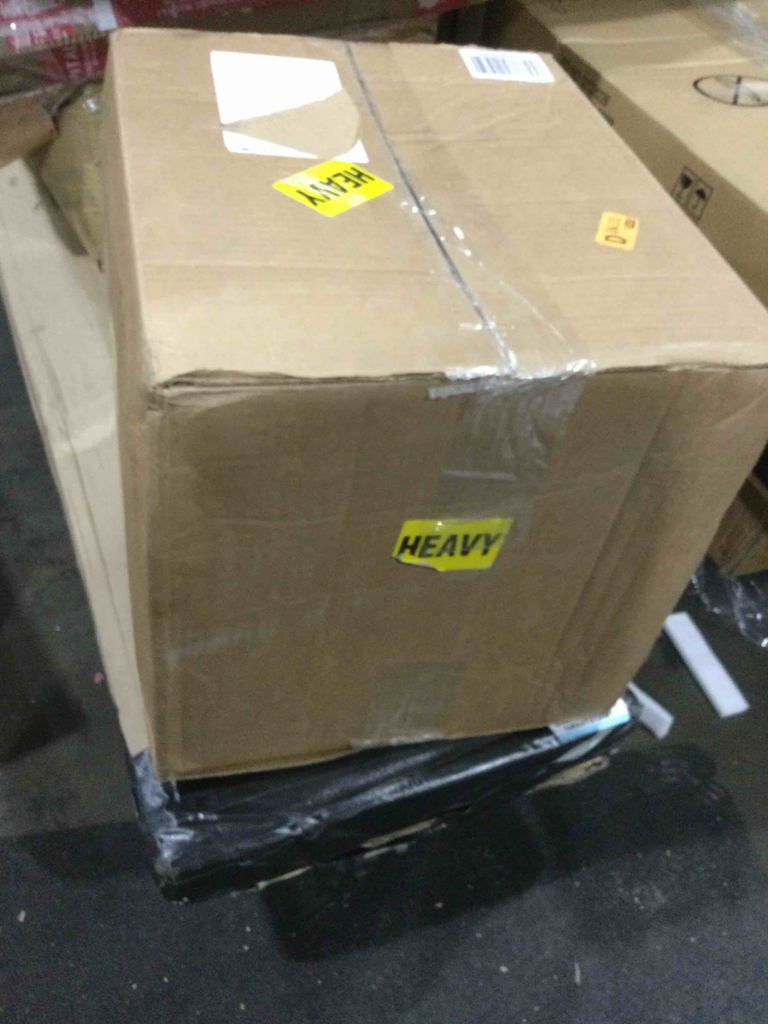 https://s3.amazonaws.com/lotting-images-prod/bidfta/RED4161885_1705680040156.jpeg