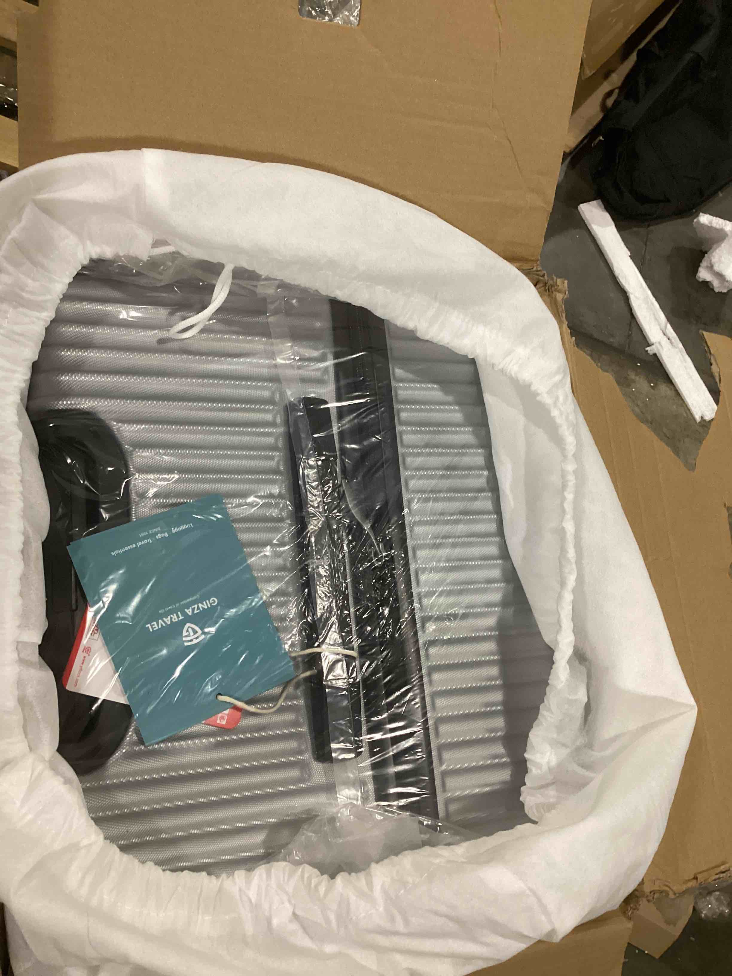 https://s3.amazonaws.com/lotting-images-prod/bidfta/RED4161982_1705941125973.jpeg