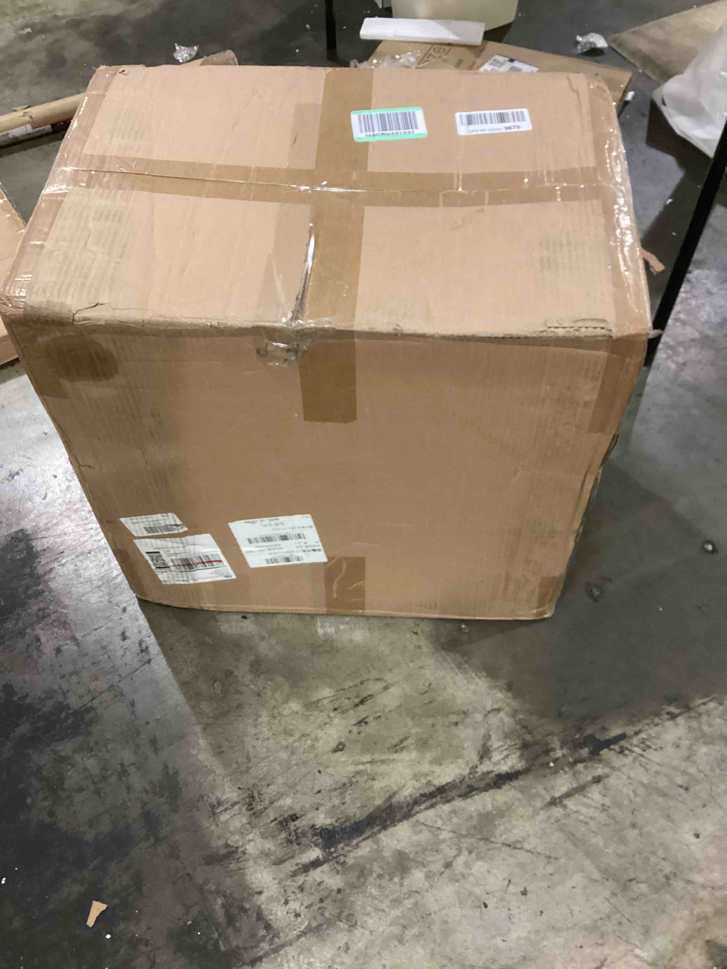 https://s3.amazonaws.com/lotting-images-prod/bidfta/RED4162167_1706191227856.jpeg