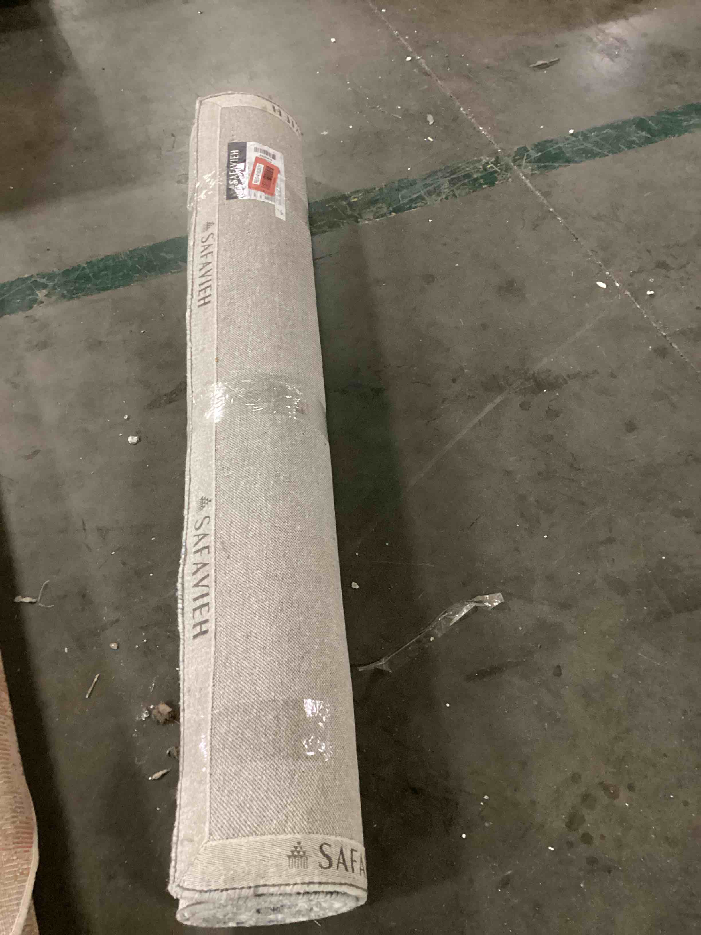 https://s3.amazonaws.com/lotting-images-prod/bidfta/RED4162631_1707314851323.jpeg