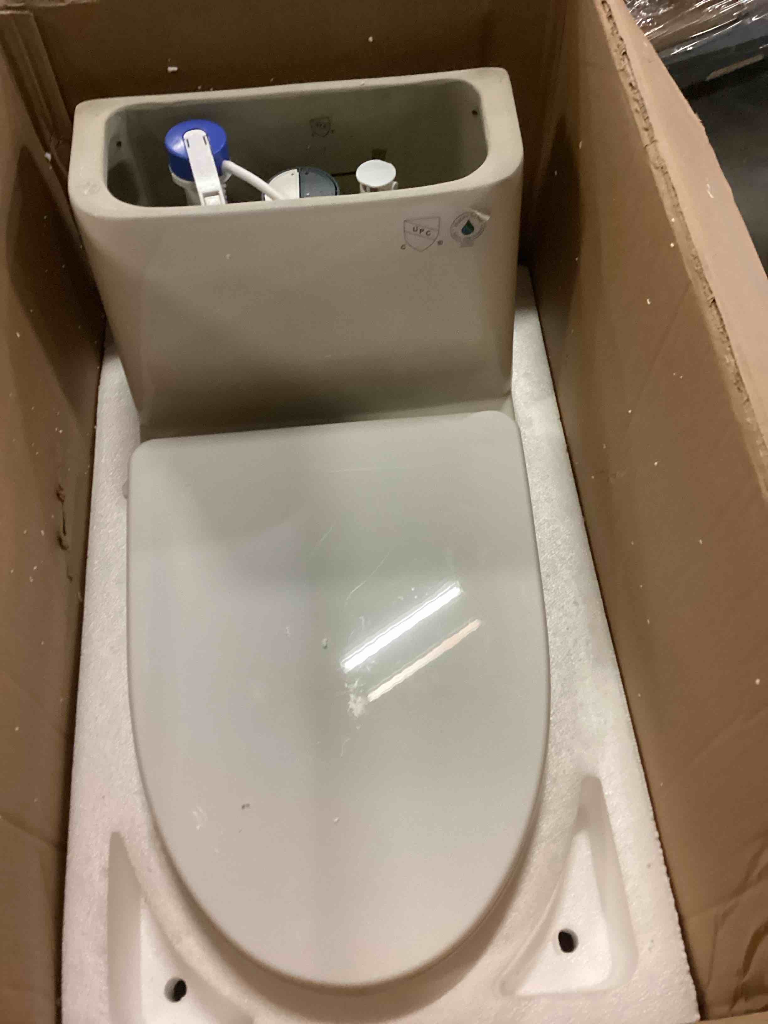 https://s3.amazonaws.com/lotting-images-prod/bidfta/RED4162710_1707767746214.jpeg