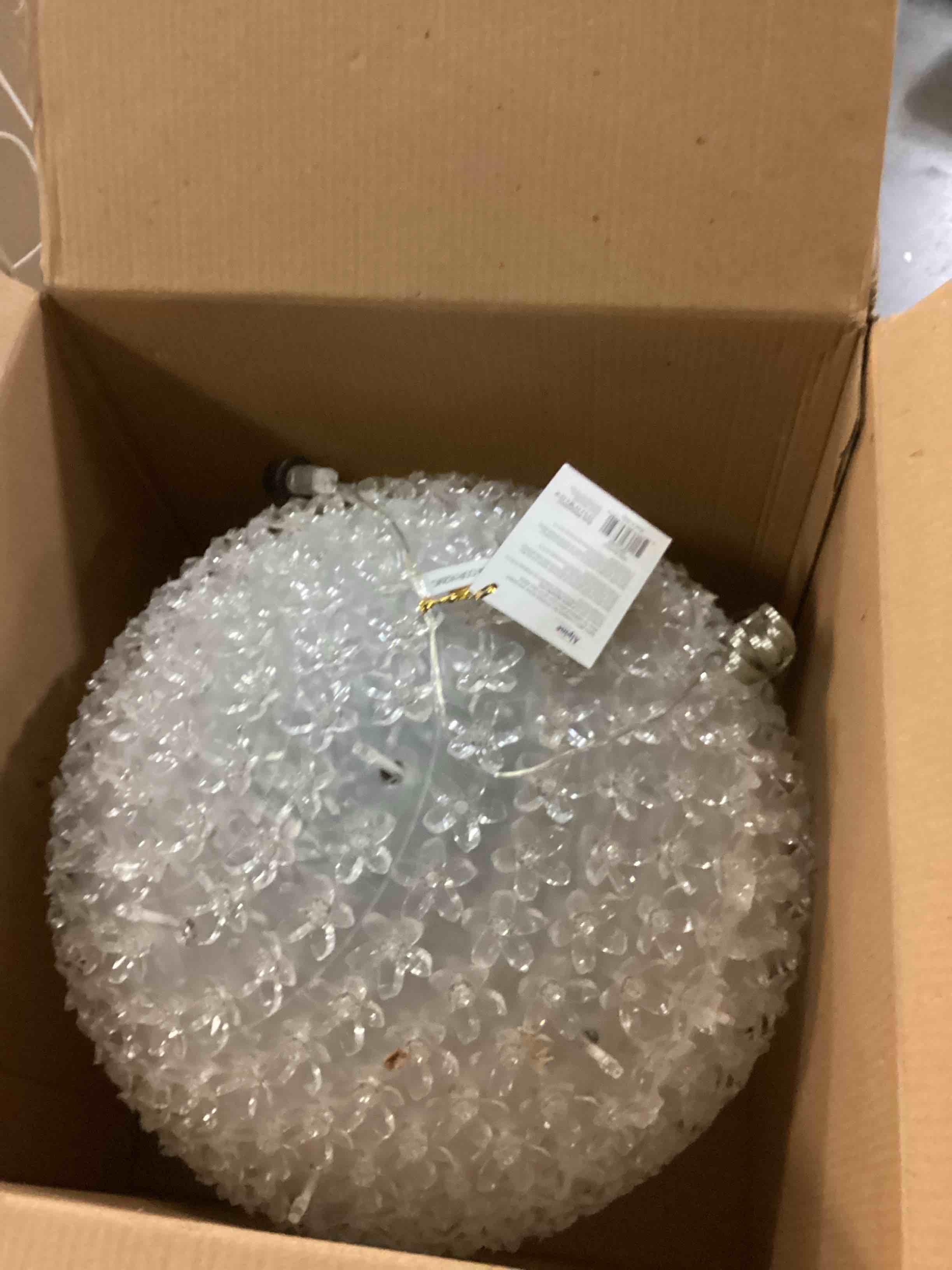 https://s3.amazonaws.com/lotting-images-prod/bidfta/RED4162791_1707998810733.jpeg
