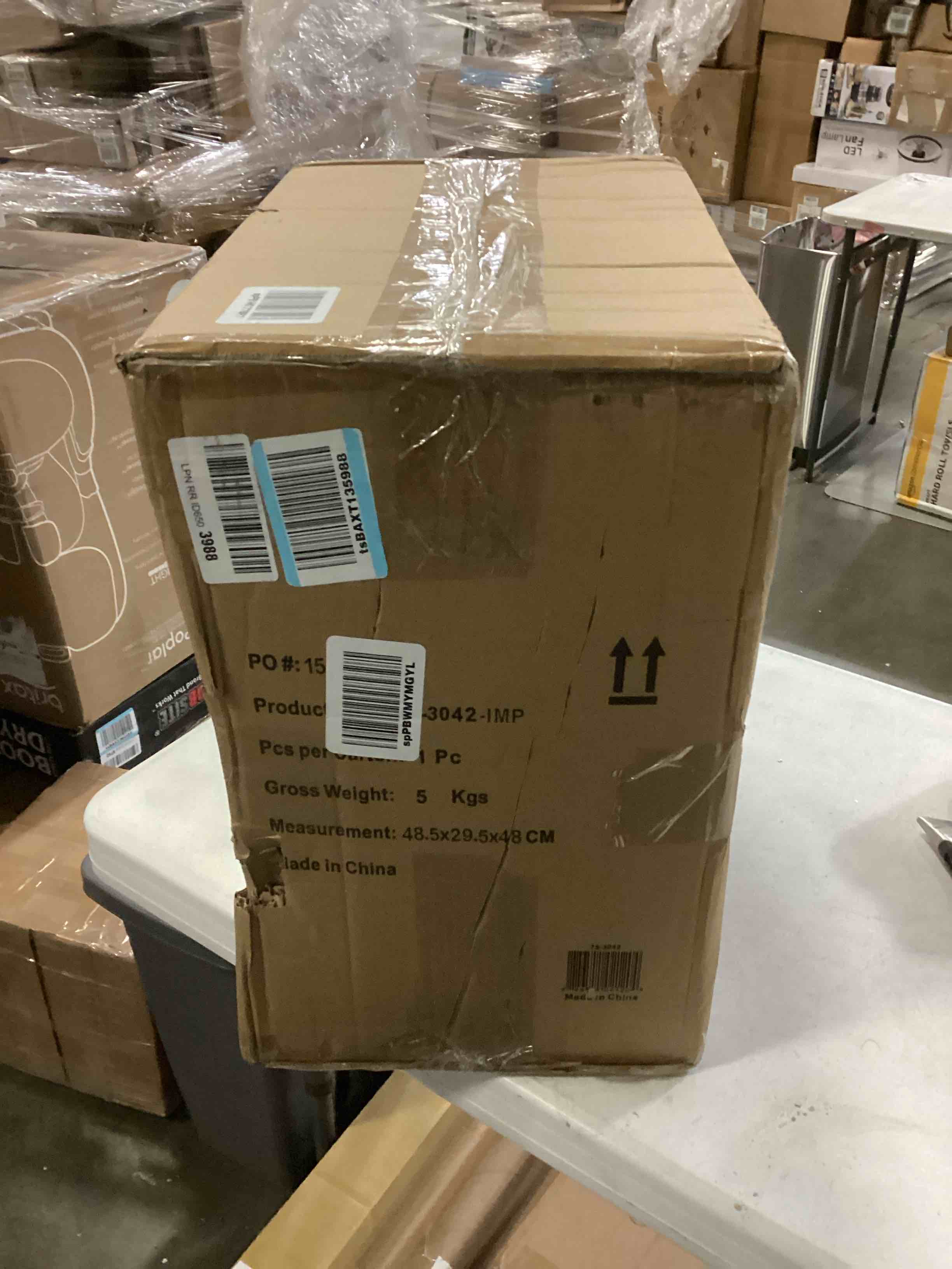 https://s3.amazonaws.com/lotting-images-prod/bidfta/RED4162792_1707998913399.jpeg