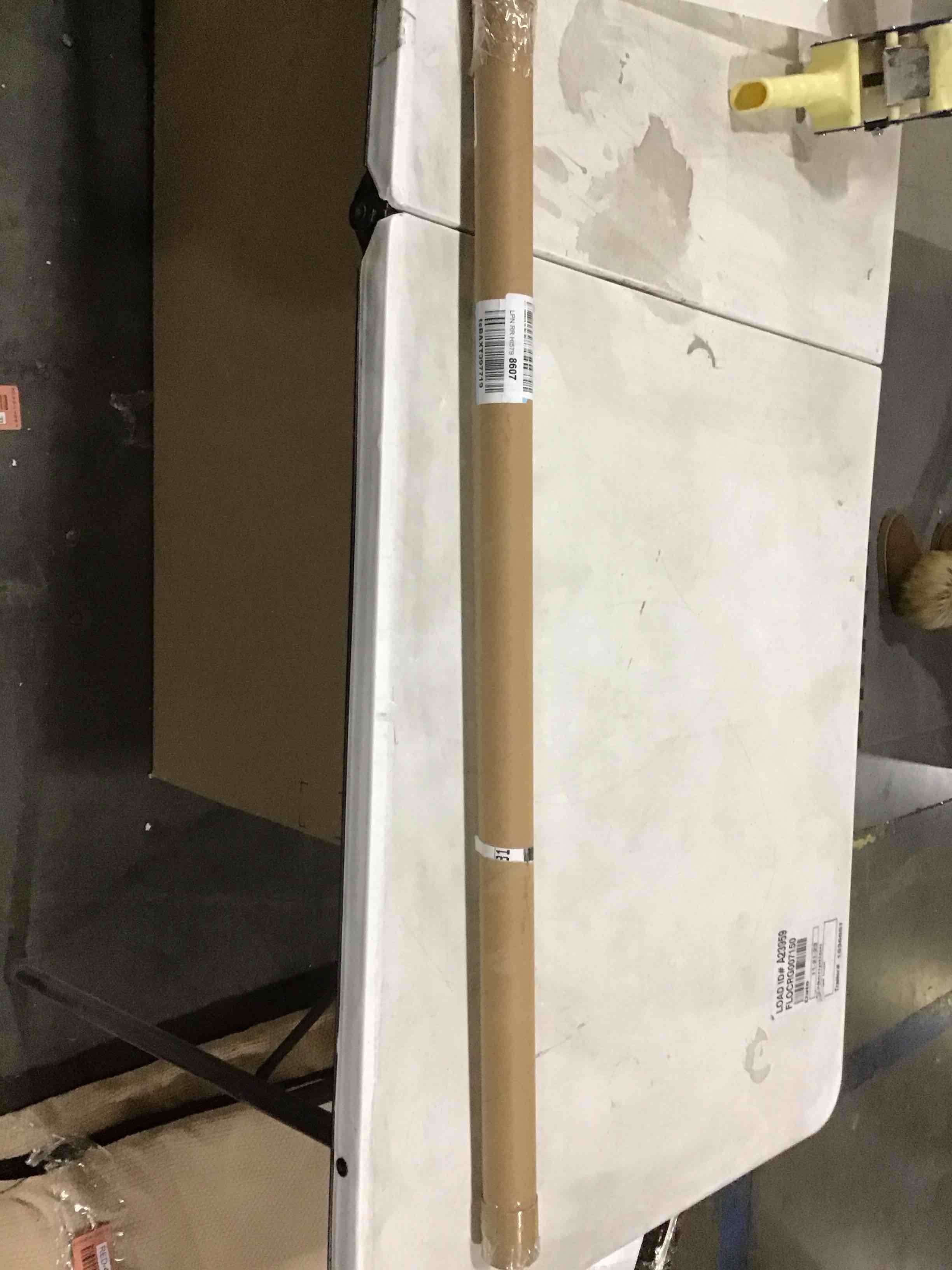 https://s3.amazonaws.com/lotting-images-prod/bidfta/RED4163614_1706035126361.jpeg