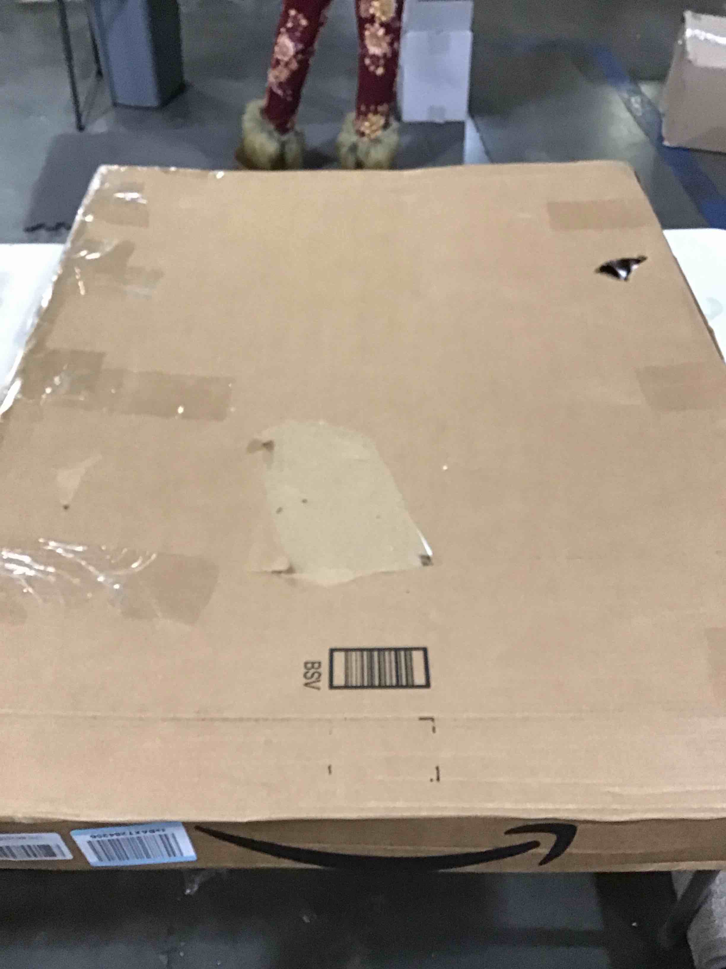 https://s3.amazonaws.com/lotting-images-prod/bidfta/RED4163642_1706040126579.jpeg