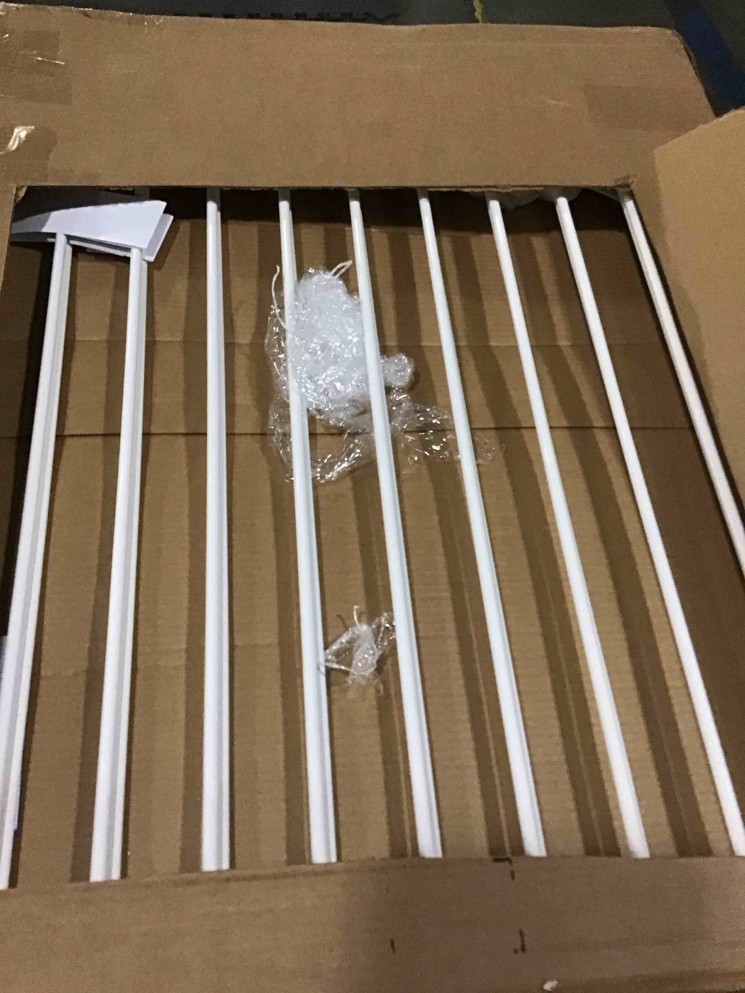 https://s3.amazonaws.com/lotting-images-prod/bidfta/RED4163642_1706040153713.jpeg
