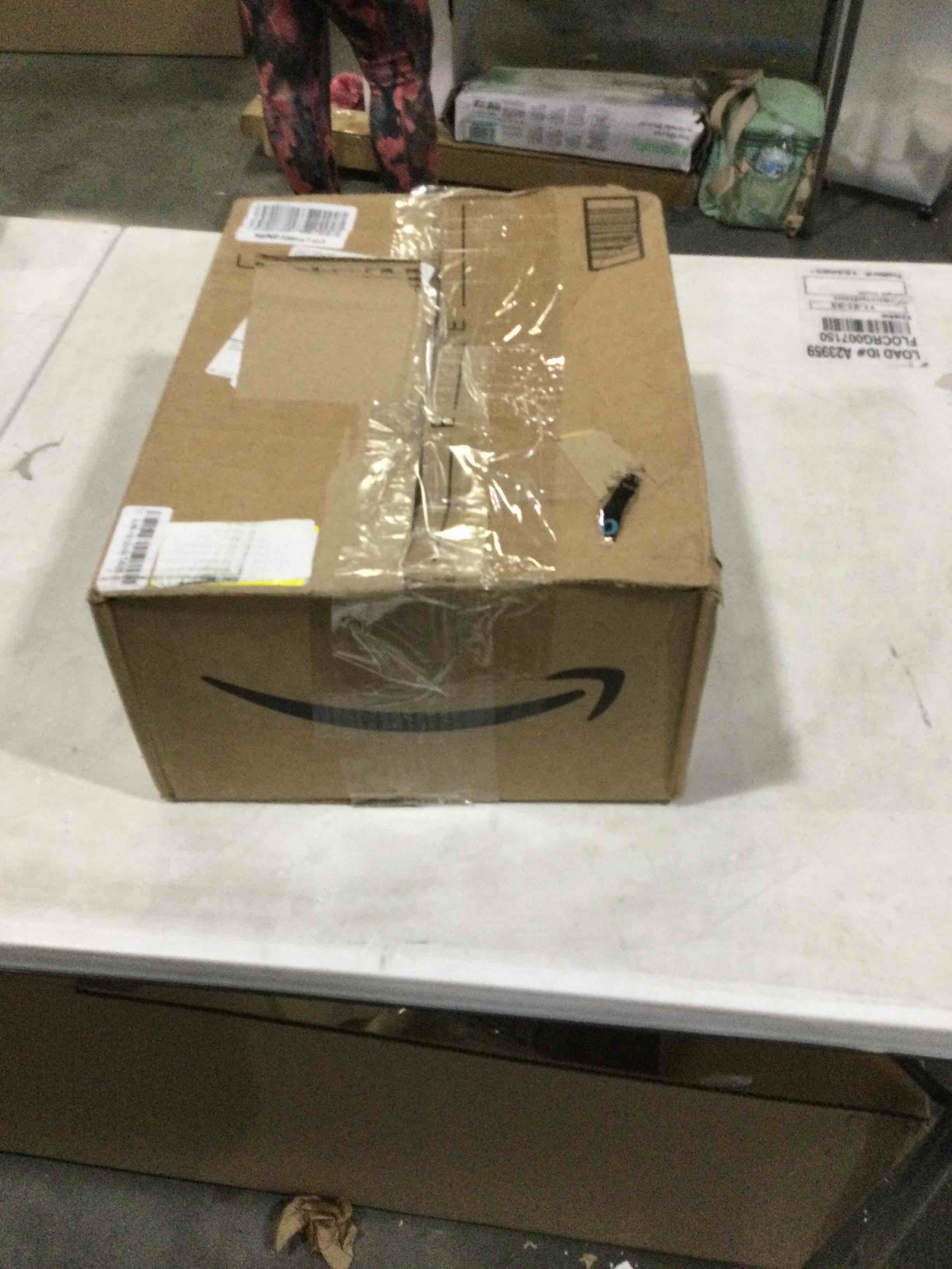 https://s3.amazonaws.com/lotting-images-prod/bidfta/RED4163983_1706553598419.jpeg
