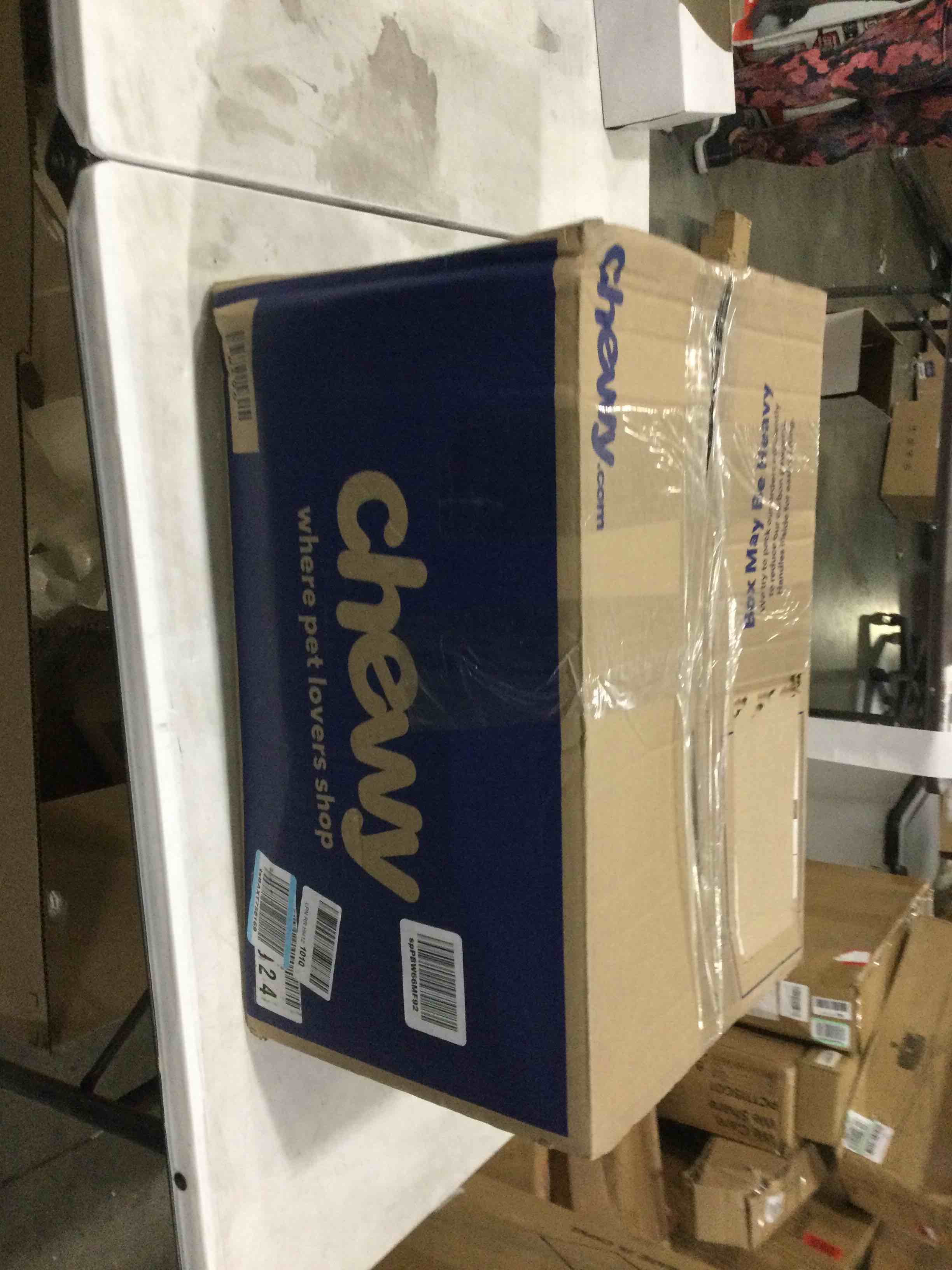 https://s3.amazonaws.com/lotting-images-prod/bidfta/RED4164006_1706559461376.jpeg