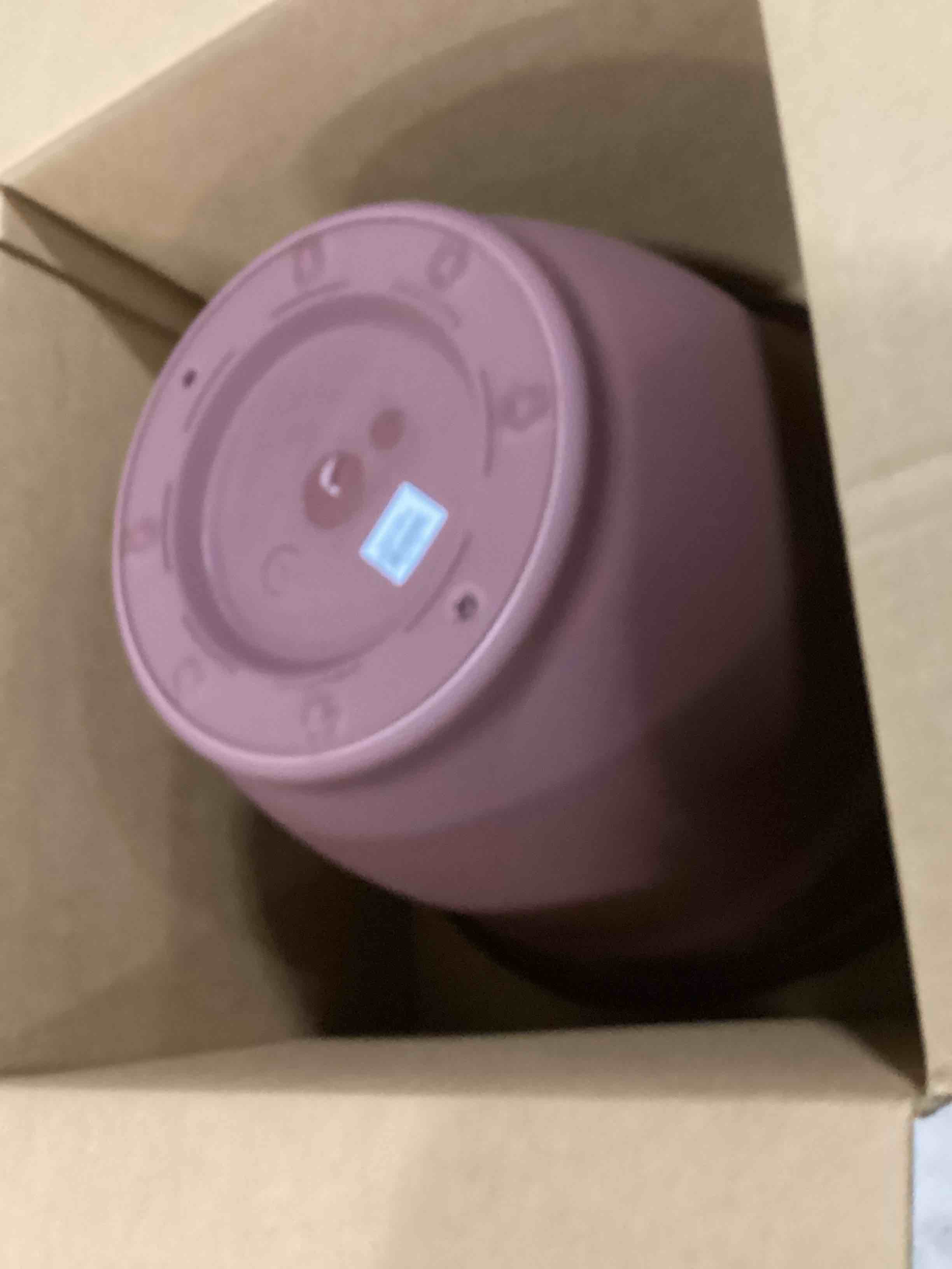 https://s3.amazonaws.com/lotting-images-prod/bidfta/RED4164012_1706617990260.jpeg