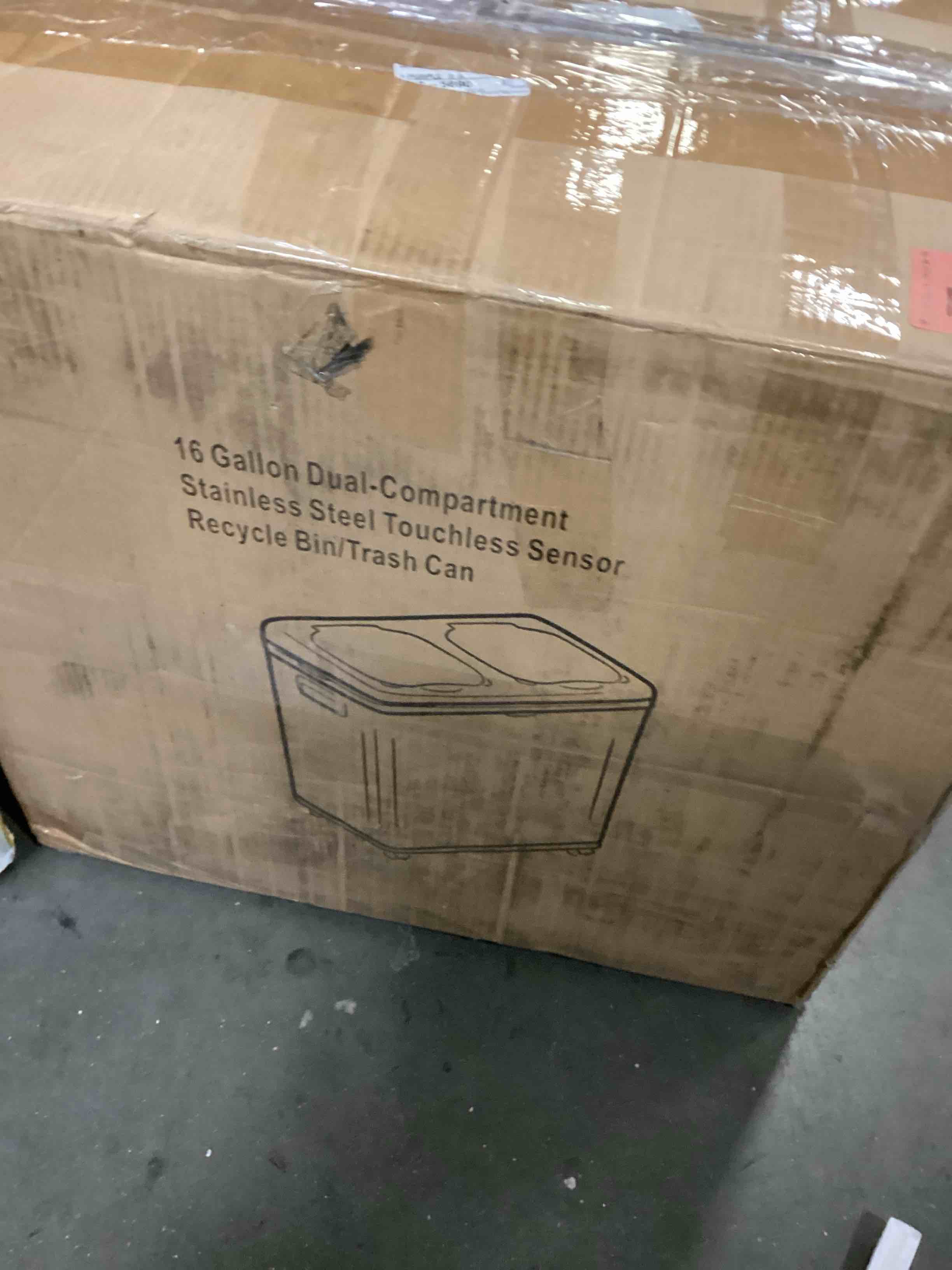 https://s3.amazonaws.com/lotting-images-prod/bidfta/RED4164333_1707921435849.jpeg