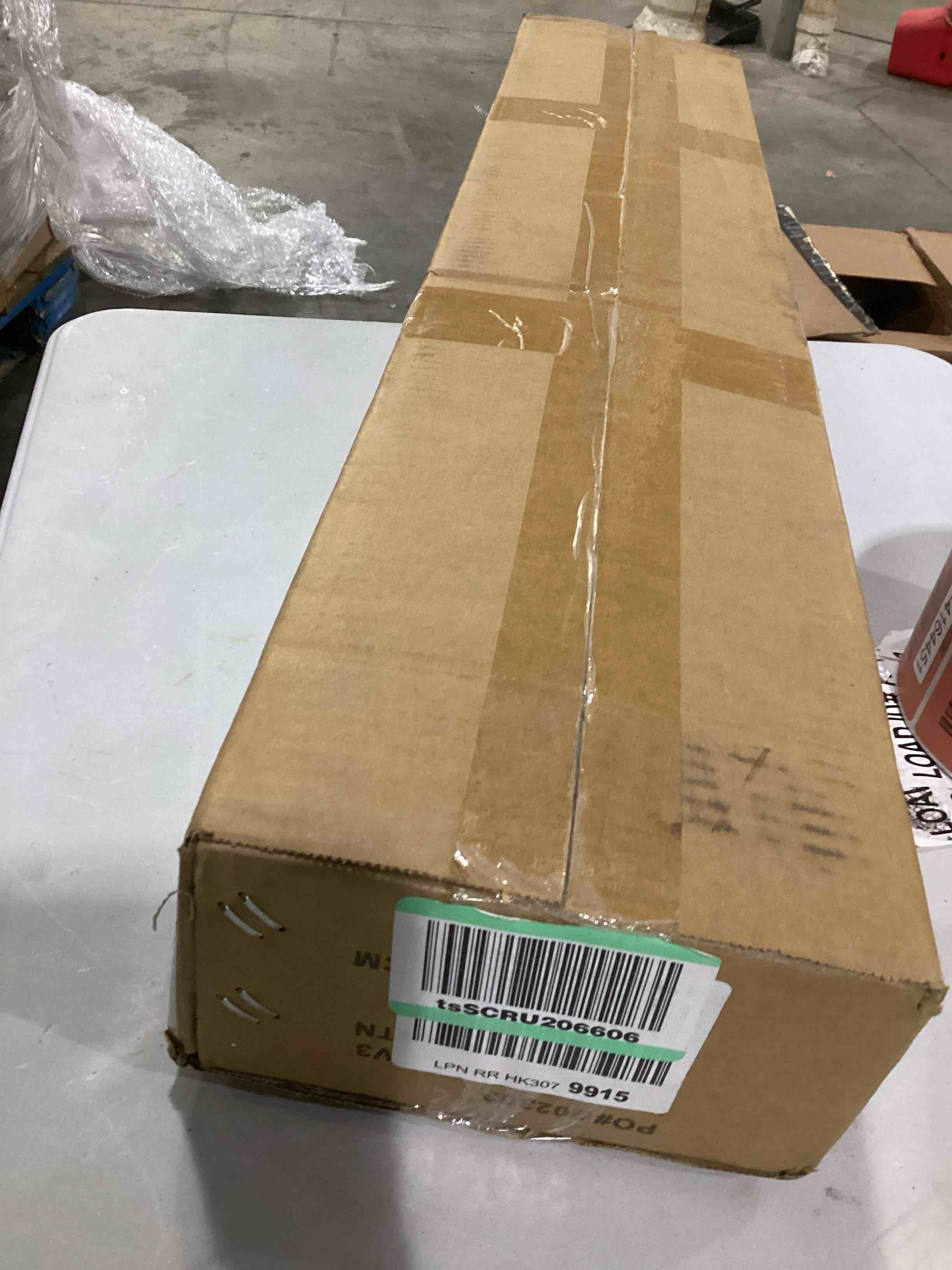 https://s3.amazonaws.com/lotting-images-prod/bidfta/RED4164446_1704890711506.jpeg