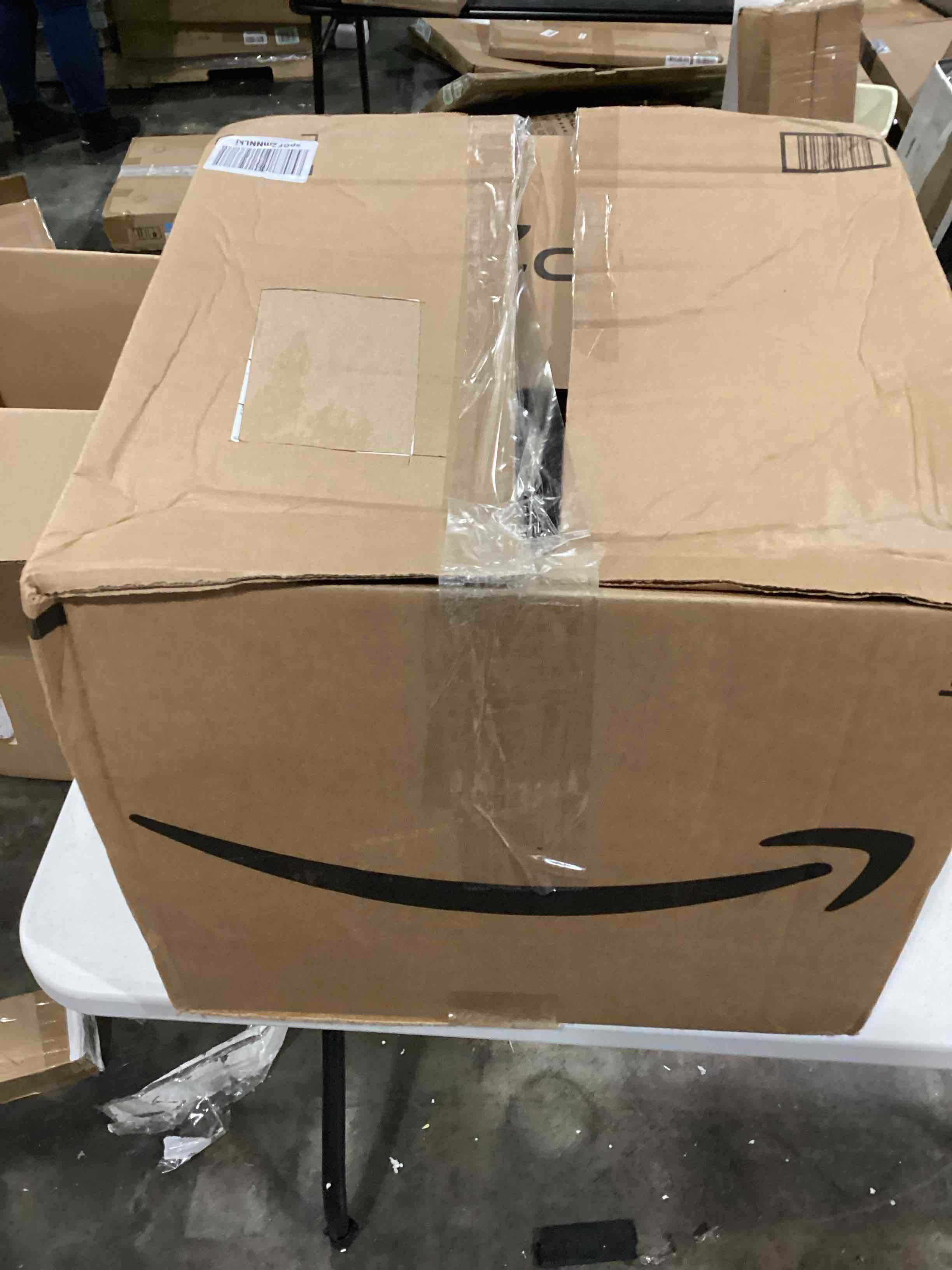 https://s3.amazonaws.com/lotting-images-prod/bidfta/RED4165100_1706032468276.jpeg