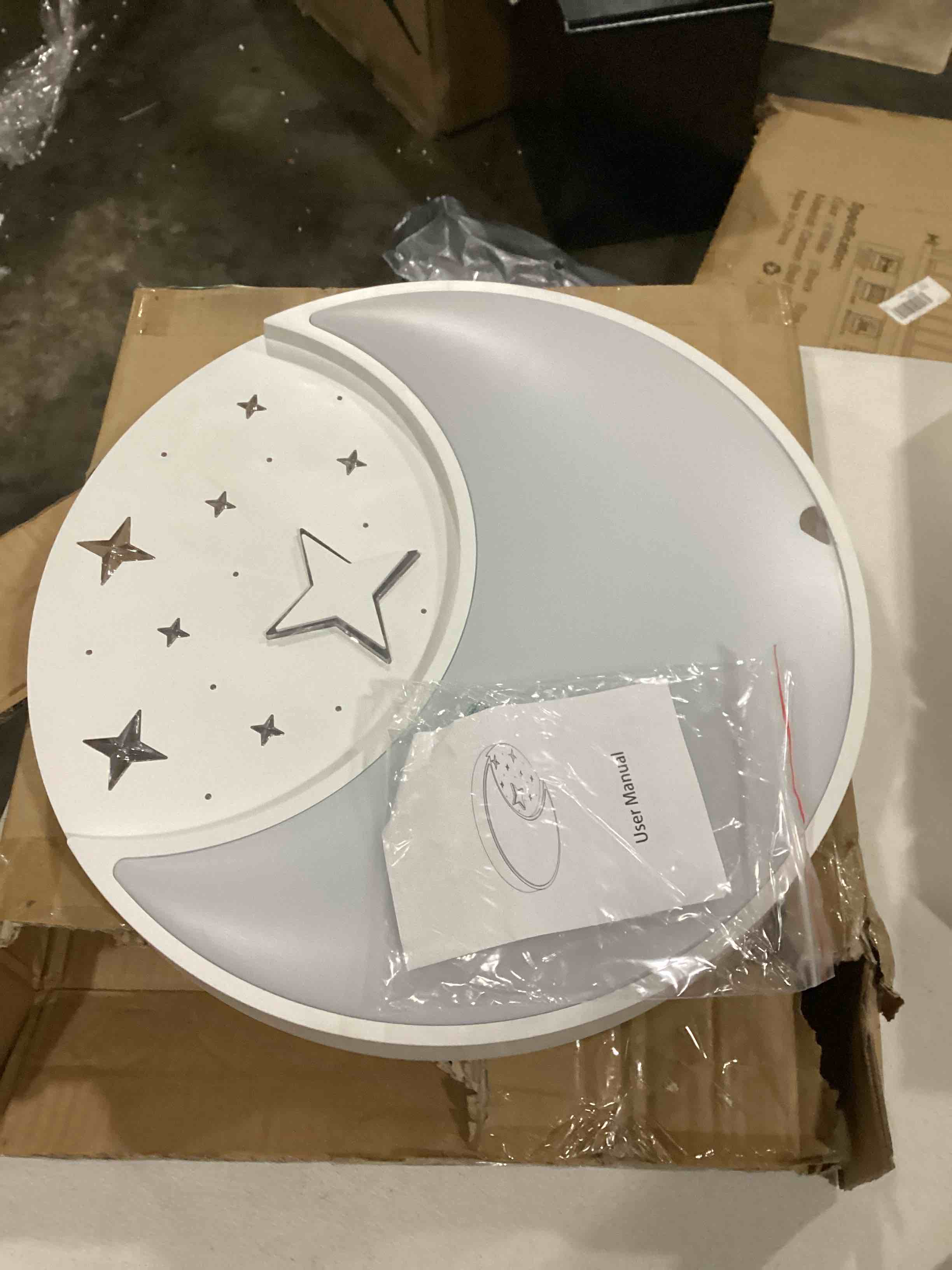 https://s3.amazonaws.com/lotting-images-prod/bidfta/RED4165275_1706208487331.jpeg