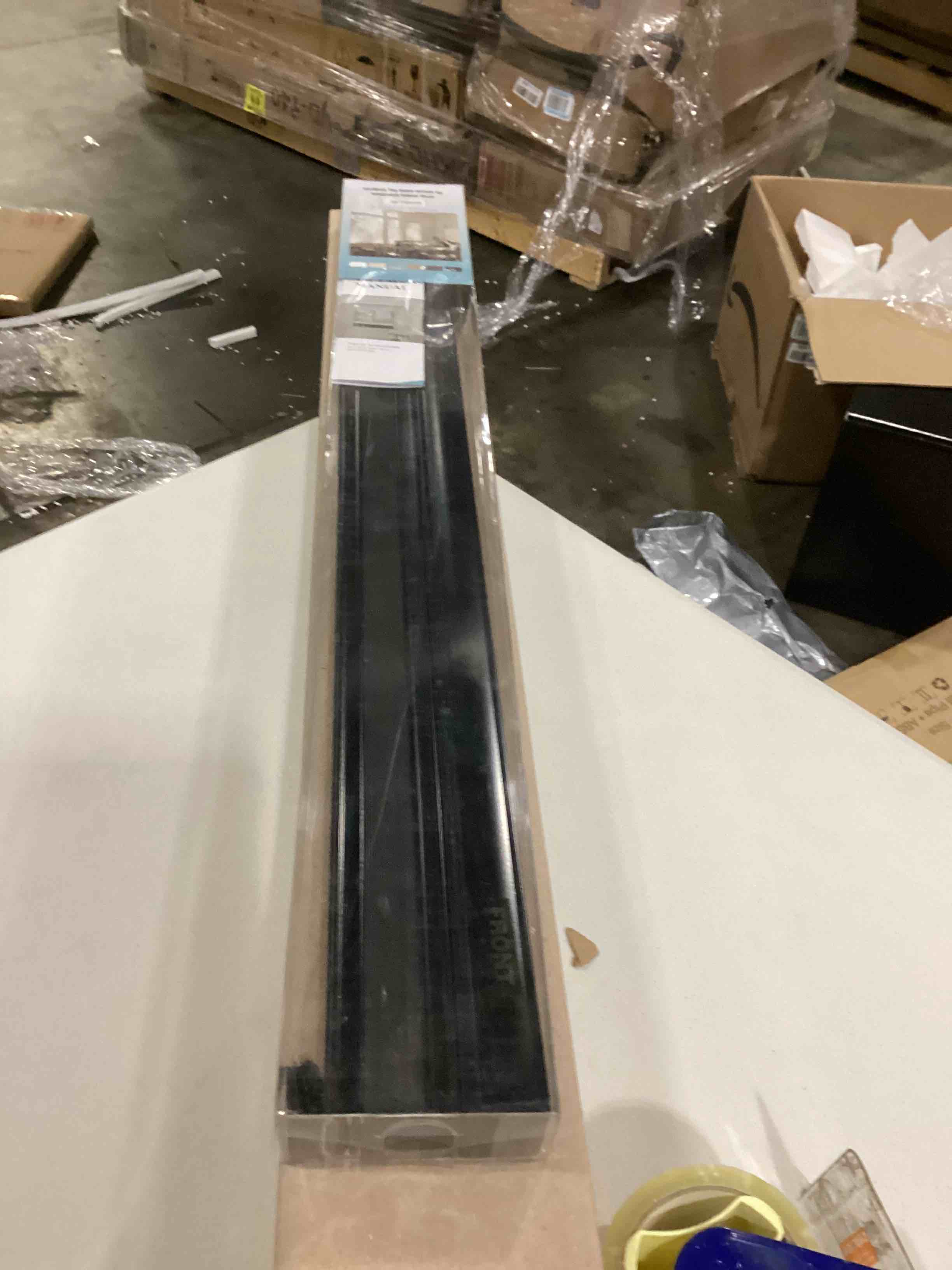 https://s3.amazonaws.com/lotting-images-prod/bidfta/RED4165276_1706208707039.jpeg