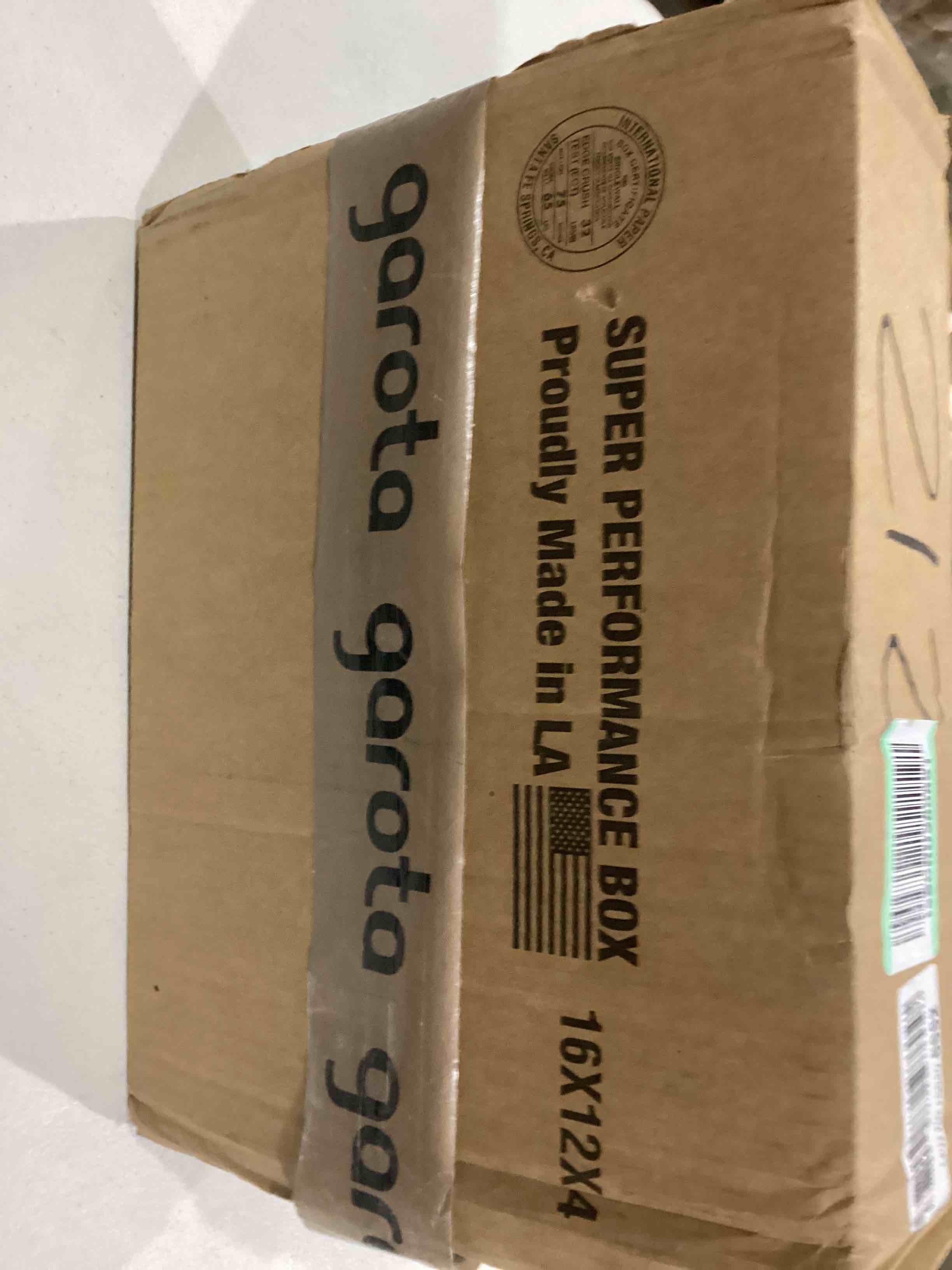 https://s3.amazonaws.com/lotting-images-prod/bidfta/RED4165291_1706212921212.jpeg