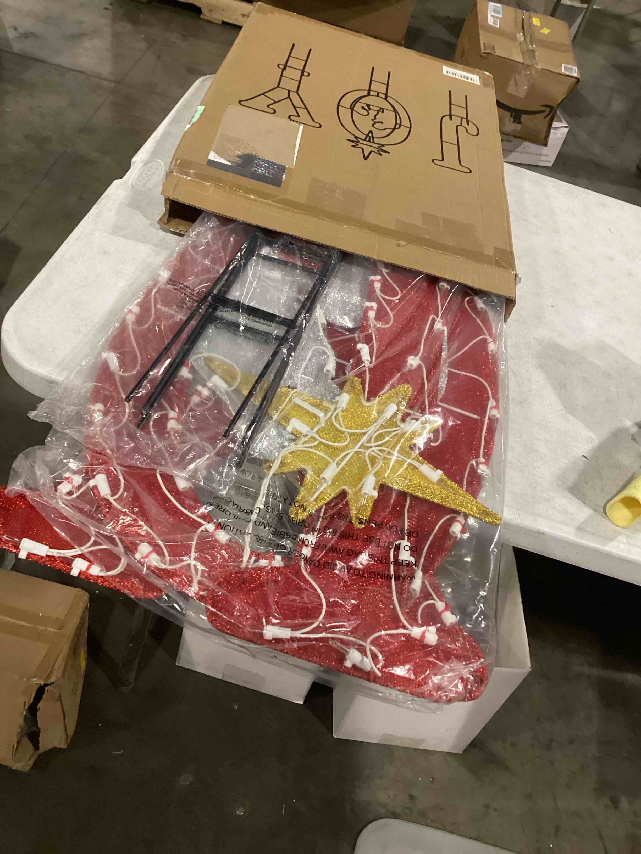 https://s3.amazonaws.com/lotting-images-prod/bidfta/RED4166021_1704976486672.jpeg