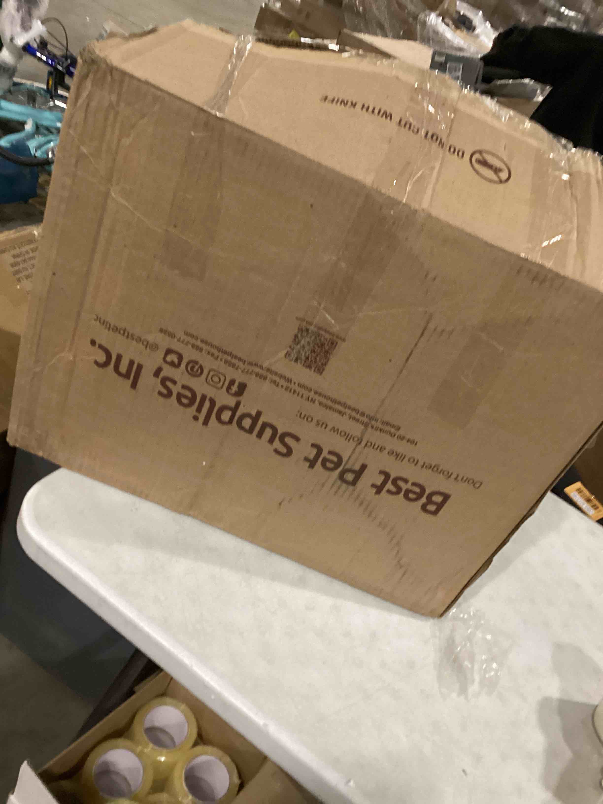 https://s3.amazonaws.com/lotting-images-prod/bidfta/RED4166526_1705757149340.jpeg