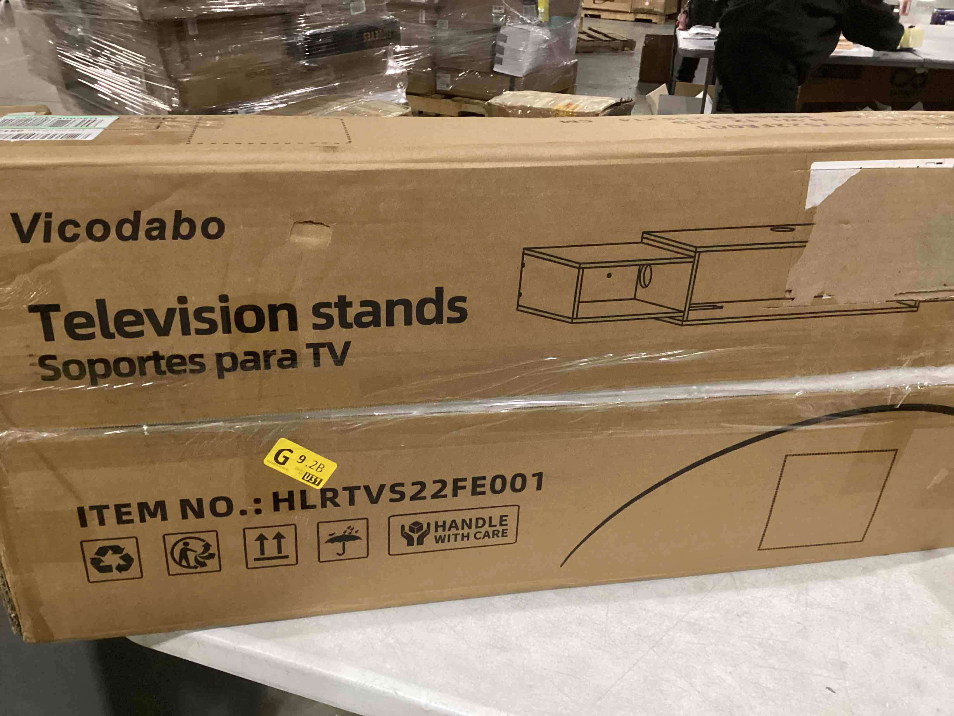 https://s3.amazonaws.com/lotting-images-prod/bidfta/RED4166606_1705940048659.jpeg