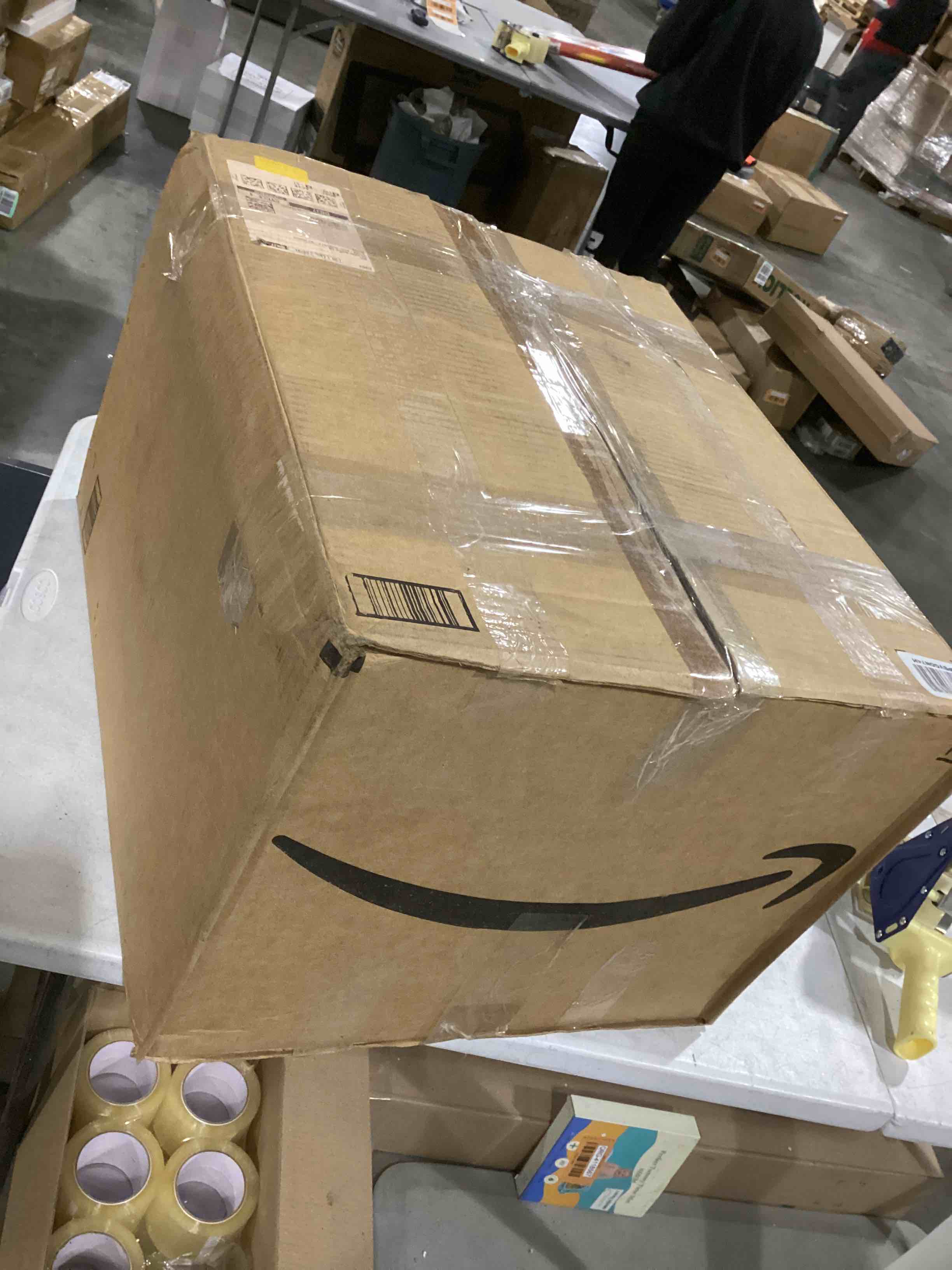 https://s3.amazonaws.com/lotting-images-prod/bidfta/RED4166638_1705949517822.jpeg