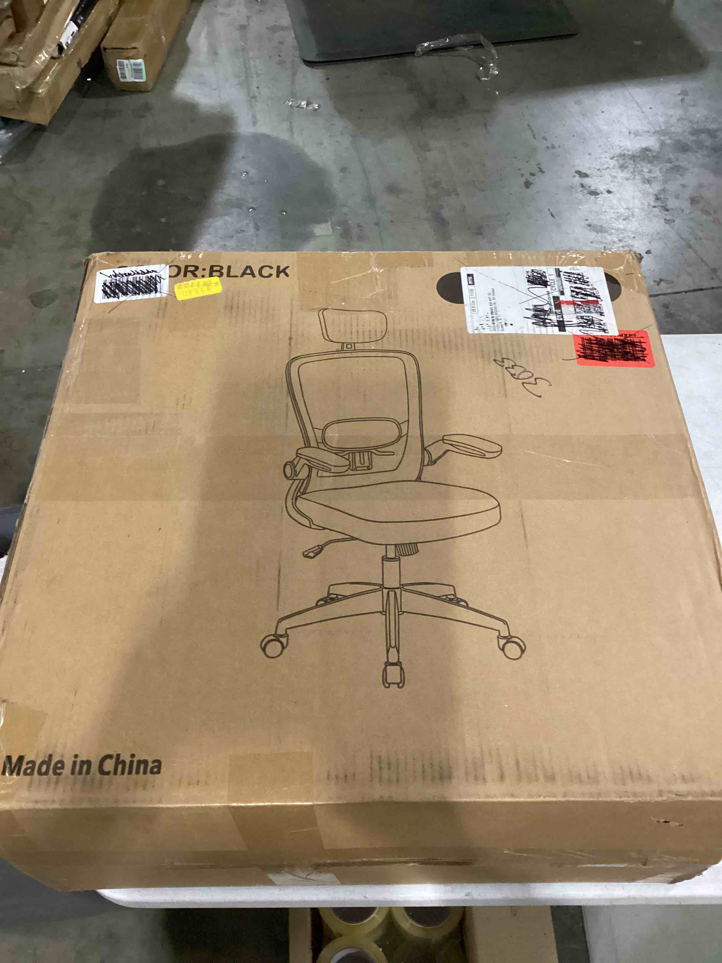 https://s3.amazonaws.com/lotting-images-prod/bidfta/RED4166642_1705951394087.jpeg