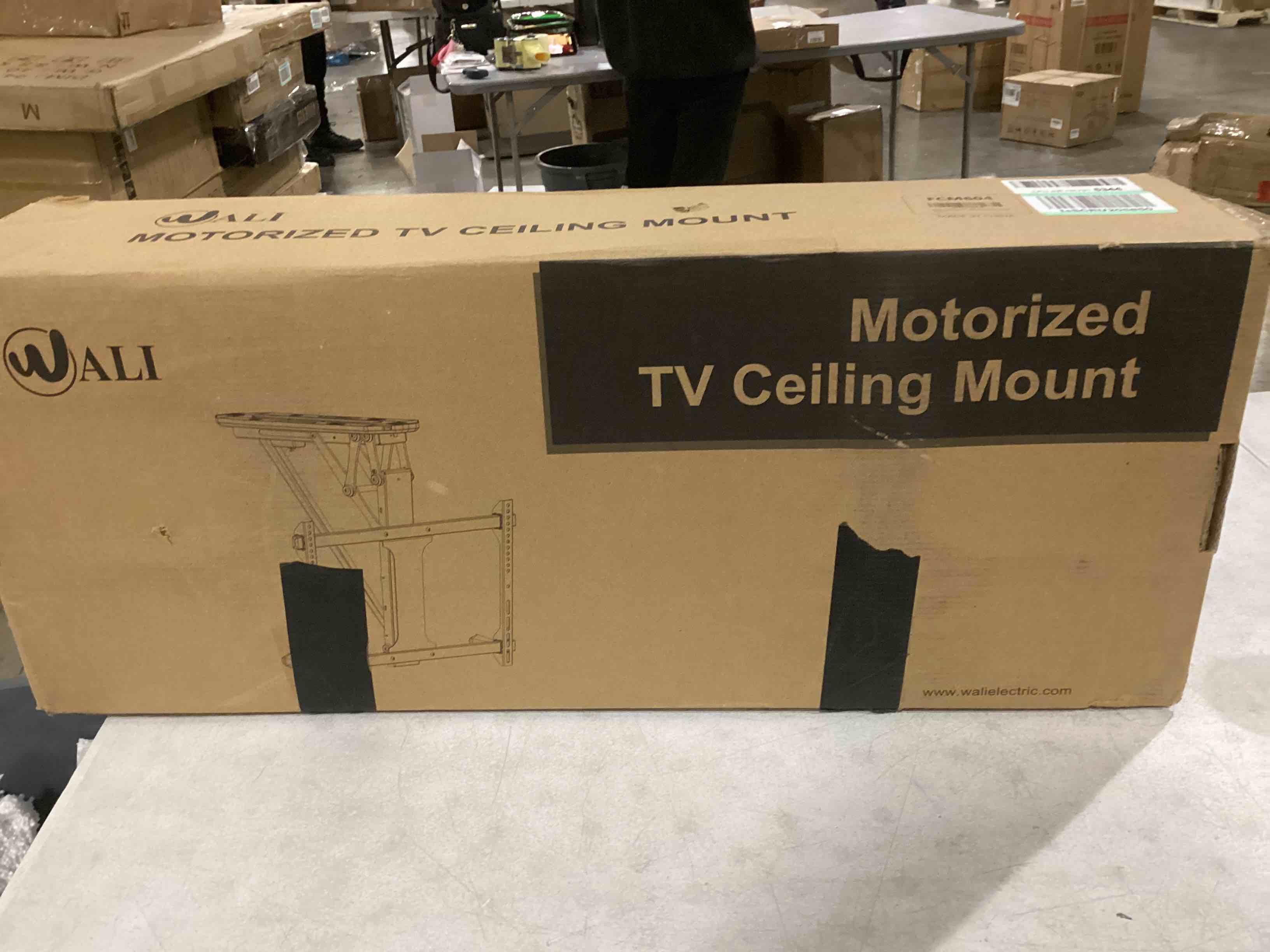 https://s3.amazonaws.com/lotting-images-prod/bidfta/RED4166656_1705953845308.jpeg