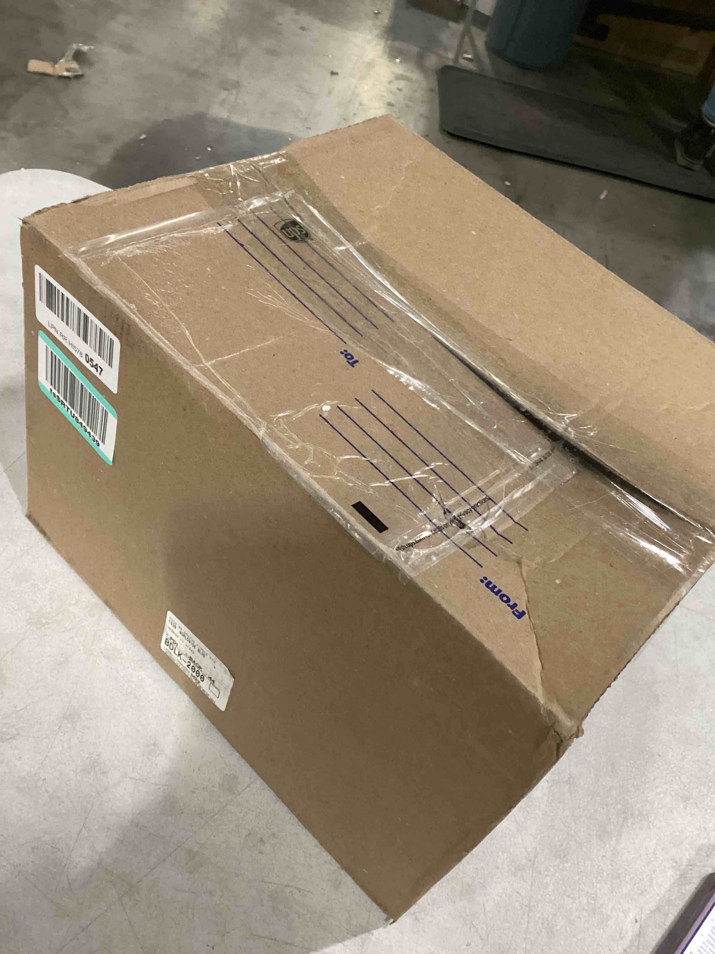 https://s3.amazonaws.com/lotting-images-prod/bidfta/RED4166731_1706025851317.jpeg