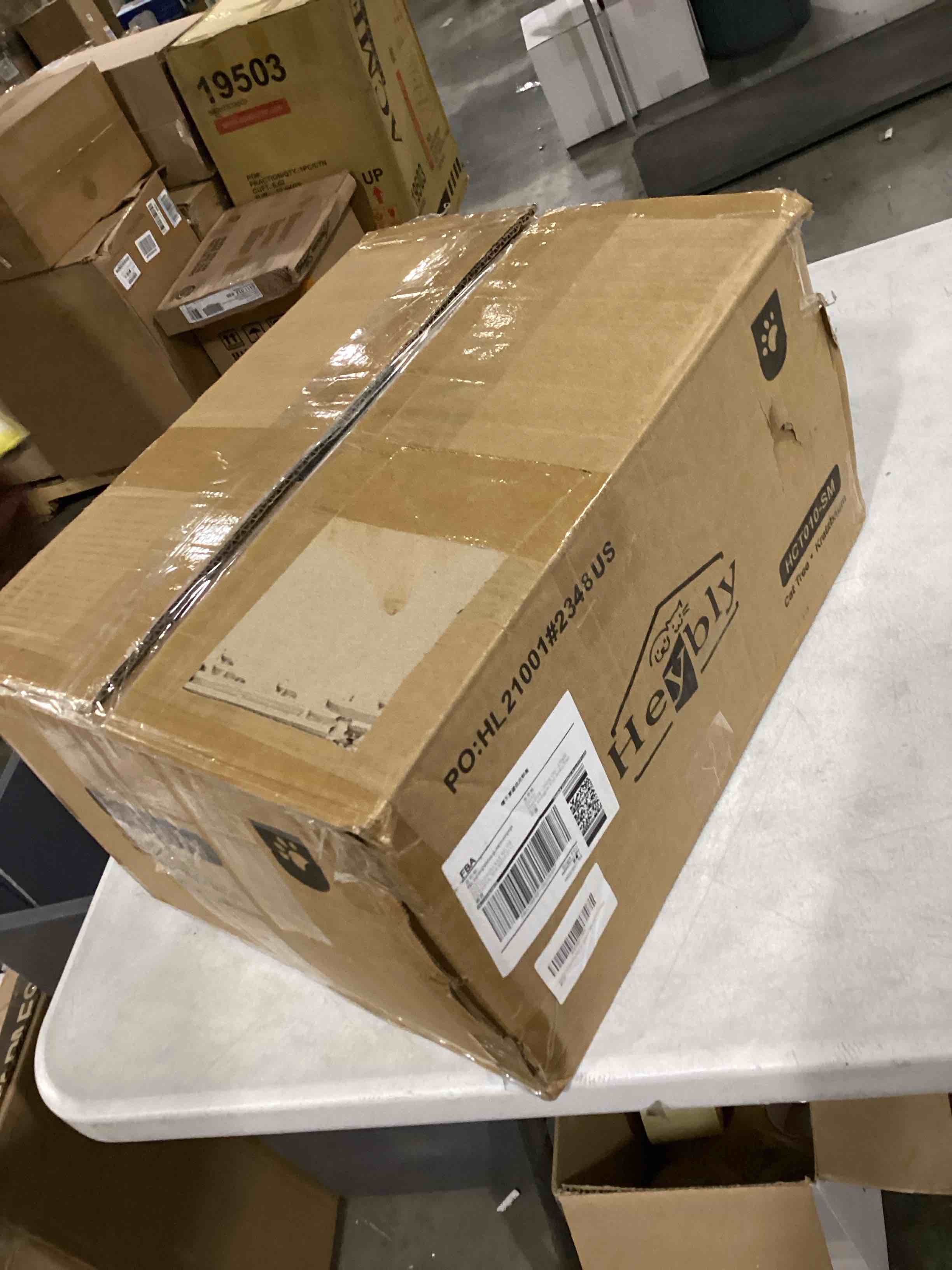 https://s3.amazonaws.com/lotting-images-prod/bidfta/RED4167291_1706620631887.jpeg