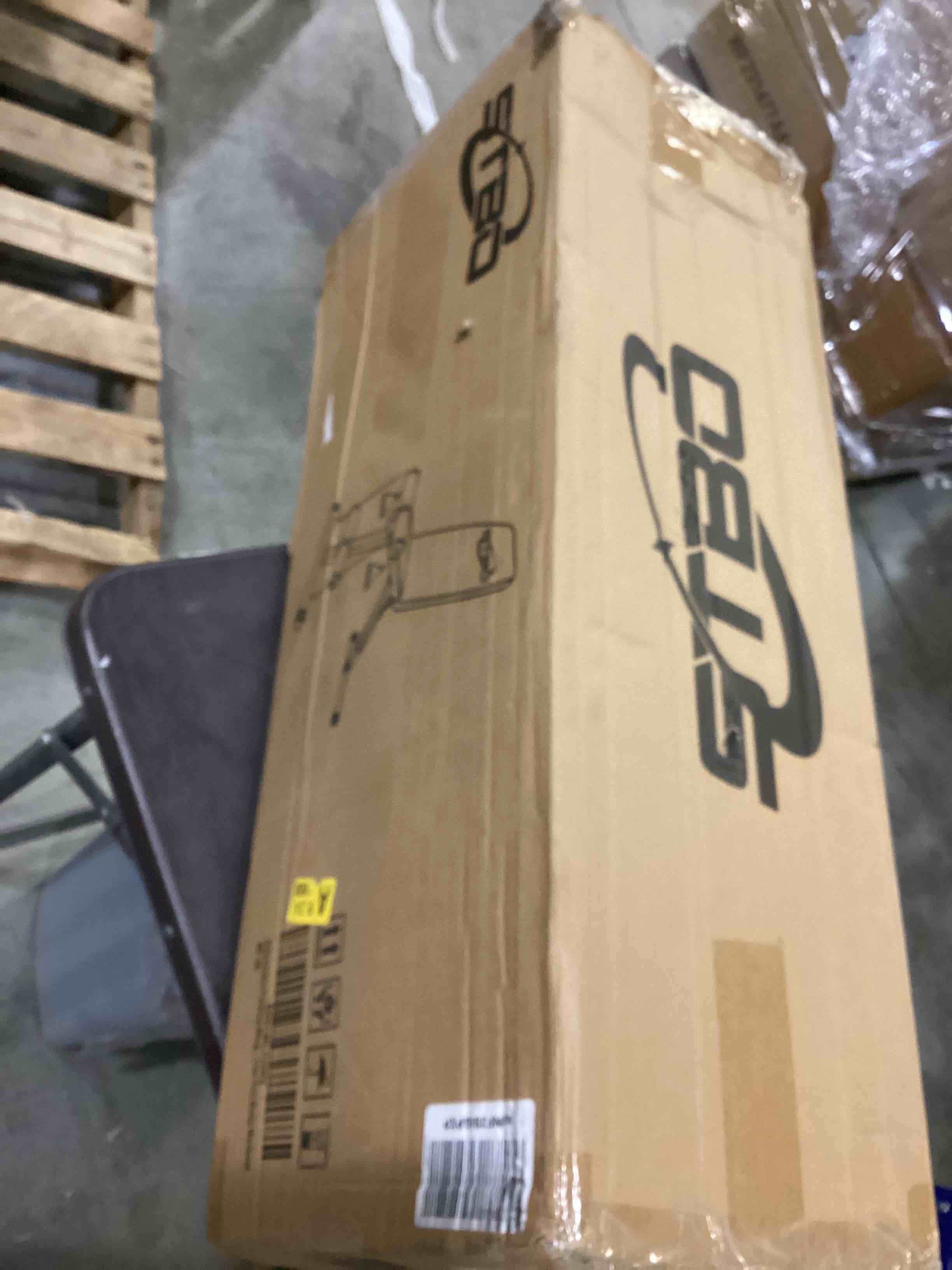 https://s3.amazonaws.com/lotting-images-prod/bidfta/RED4171075_1705942109157.jpeg