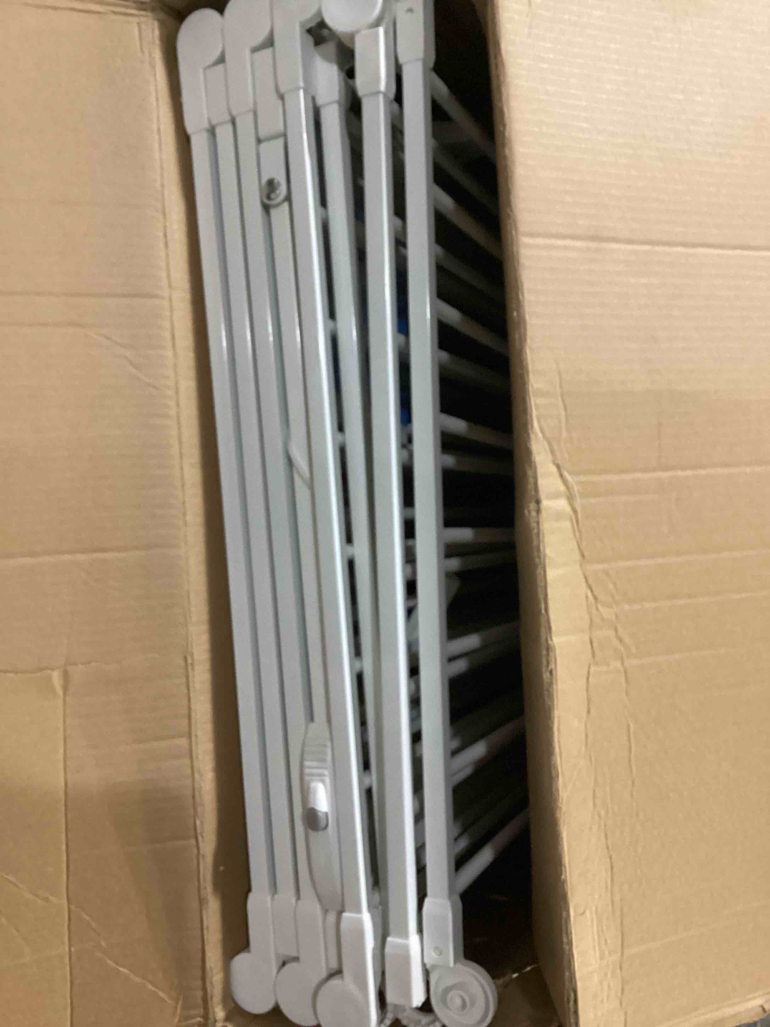 https://s3.amazonaws.com/lotting-images-prod/bidfta/RED4171472_1706709267116.jpeg