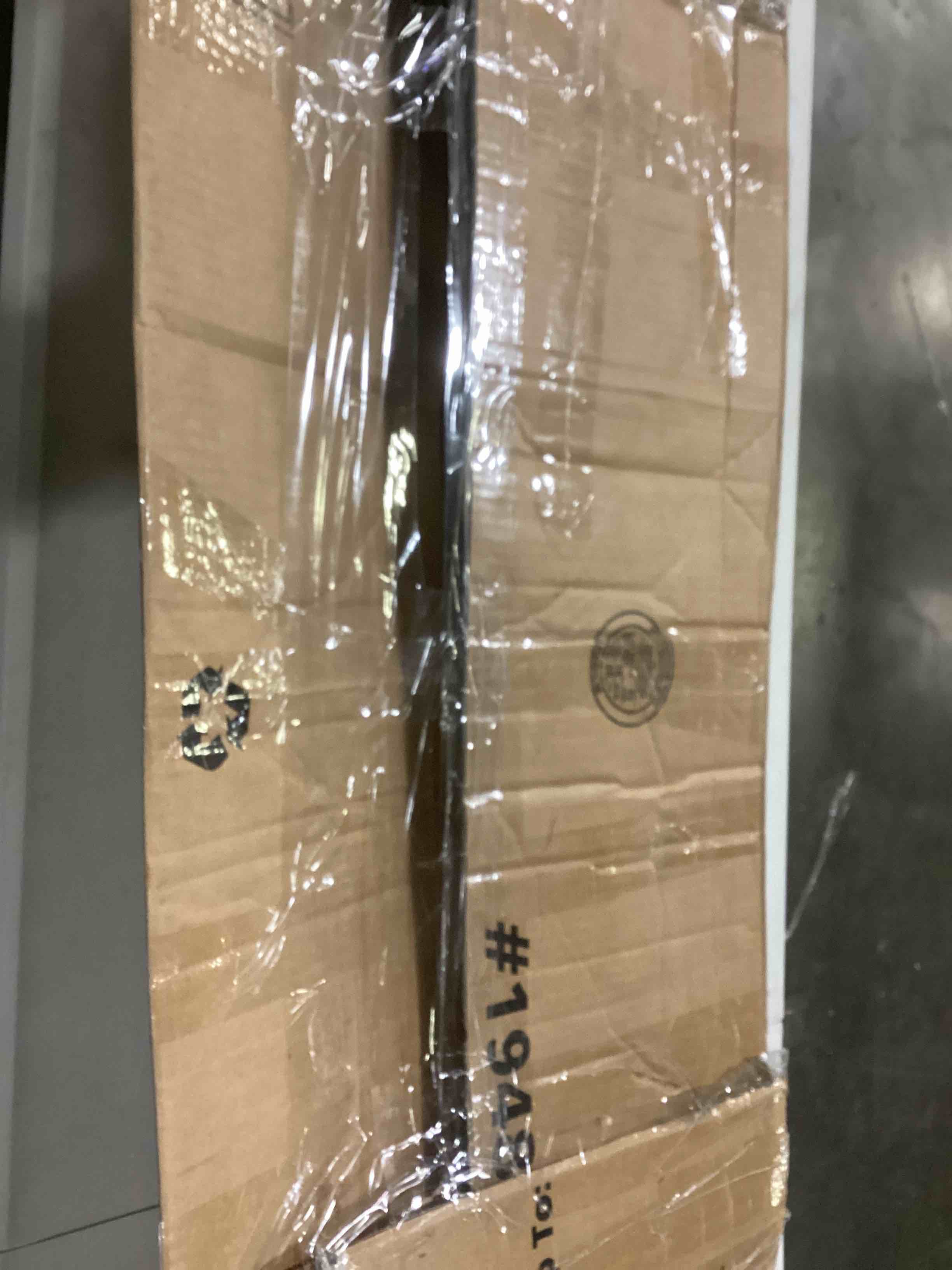 https://s3.amazonaws.com/lotting-images-prod/bidfta/RED4172068_1703180194549.jpeg