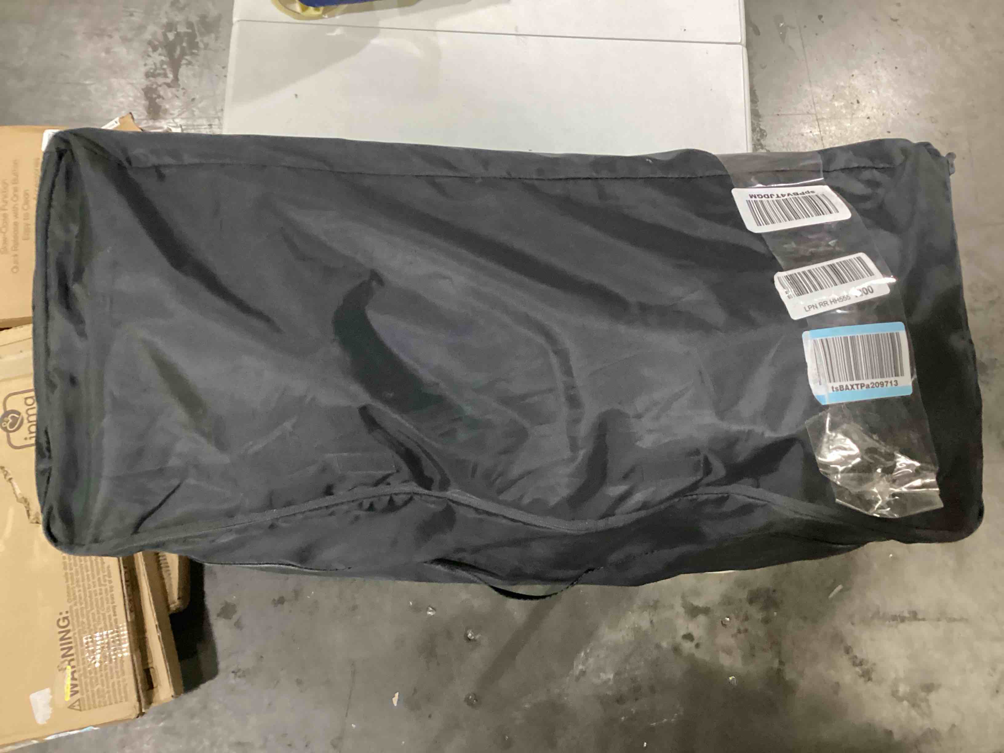 https://s3.amazonaws.com/lotting-images-prod/bidfta/RED4172496_1704219551114.jpeg