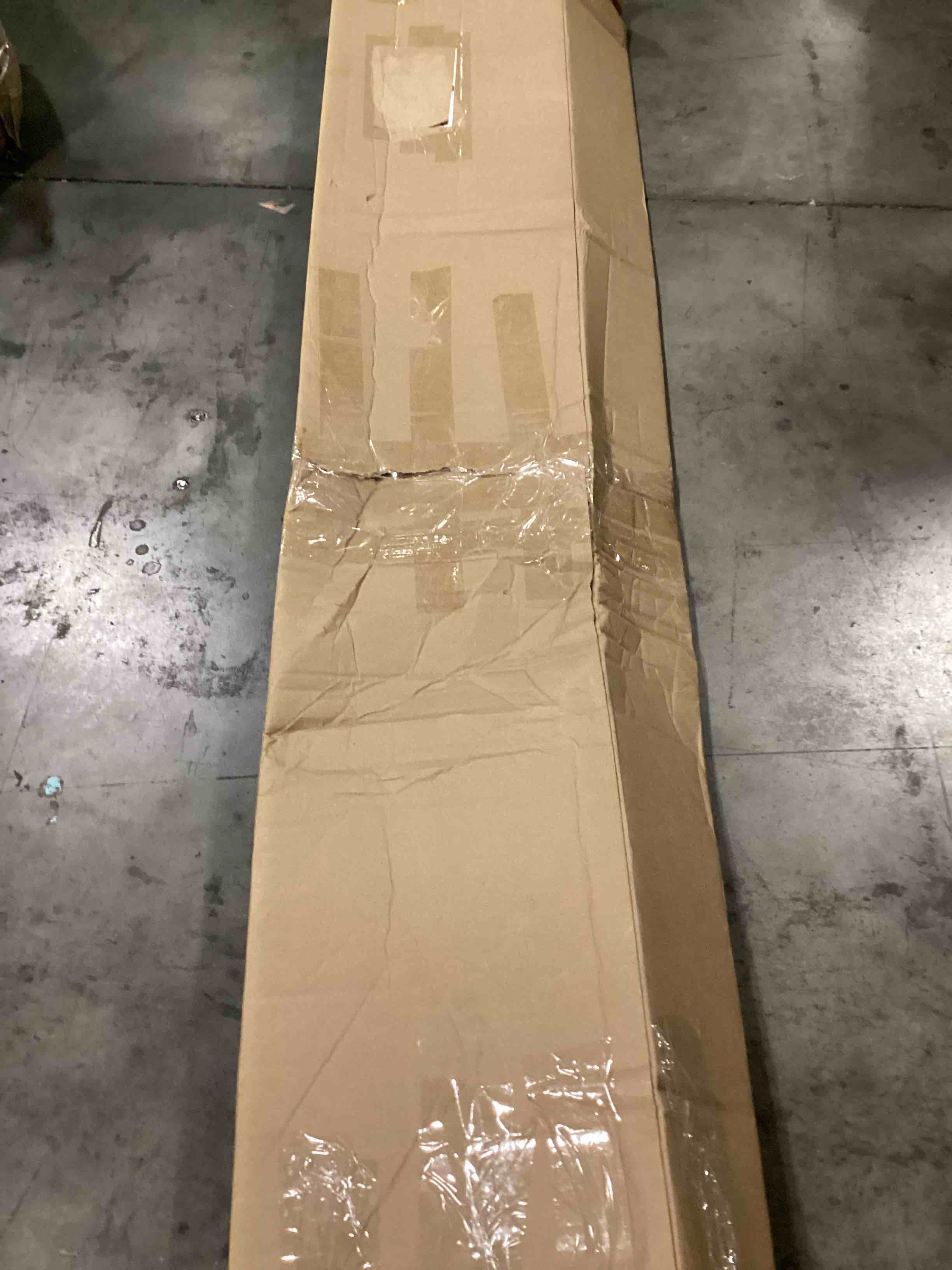 https://s3.amazonaws.com/lotting-images-prod/bidfta/RED4172678_1704477594510.jpeg