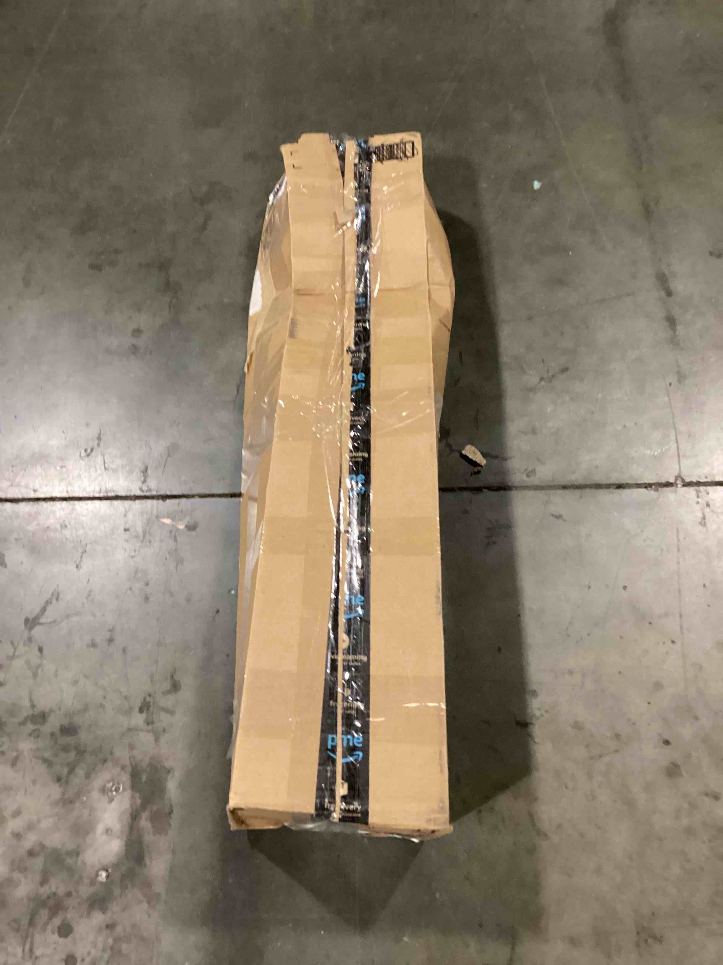 https://s3.amazonaws.com/lotting-images-prod/bidfta/RED4172762_1704803095652.jpeg