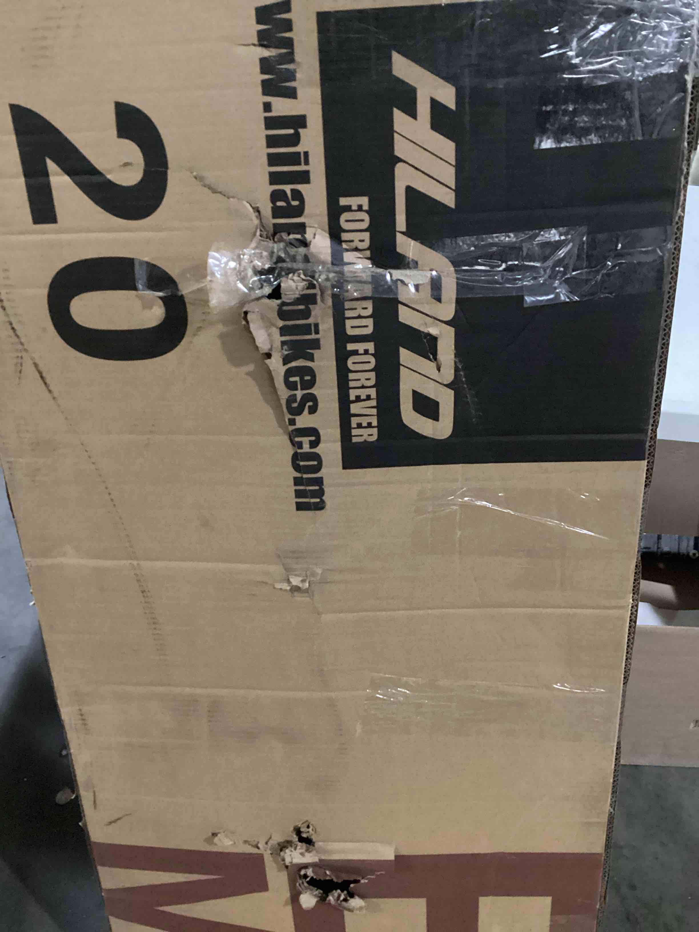 https://s3.amazonaws.com/lotting-images-prod/bidfta/RED4173186_1705603226352.jpeg