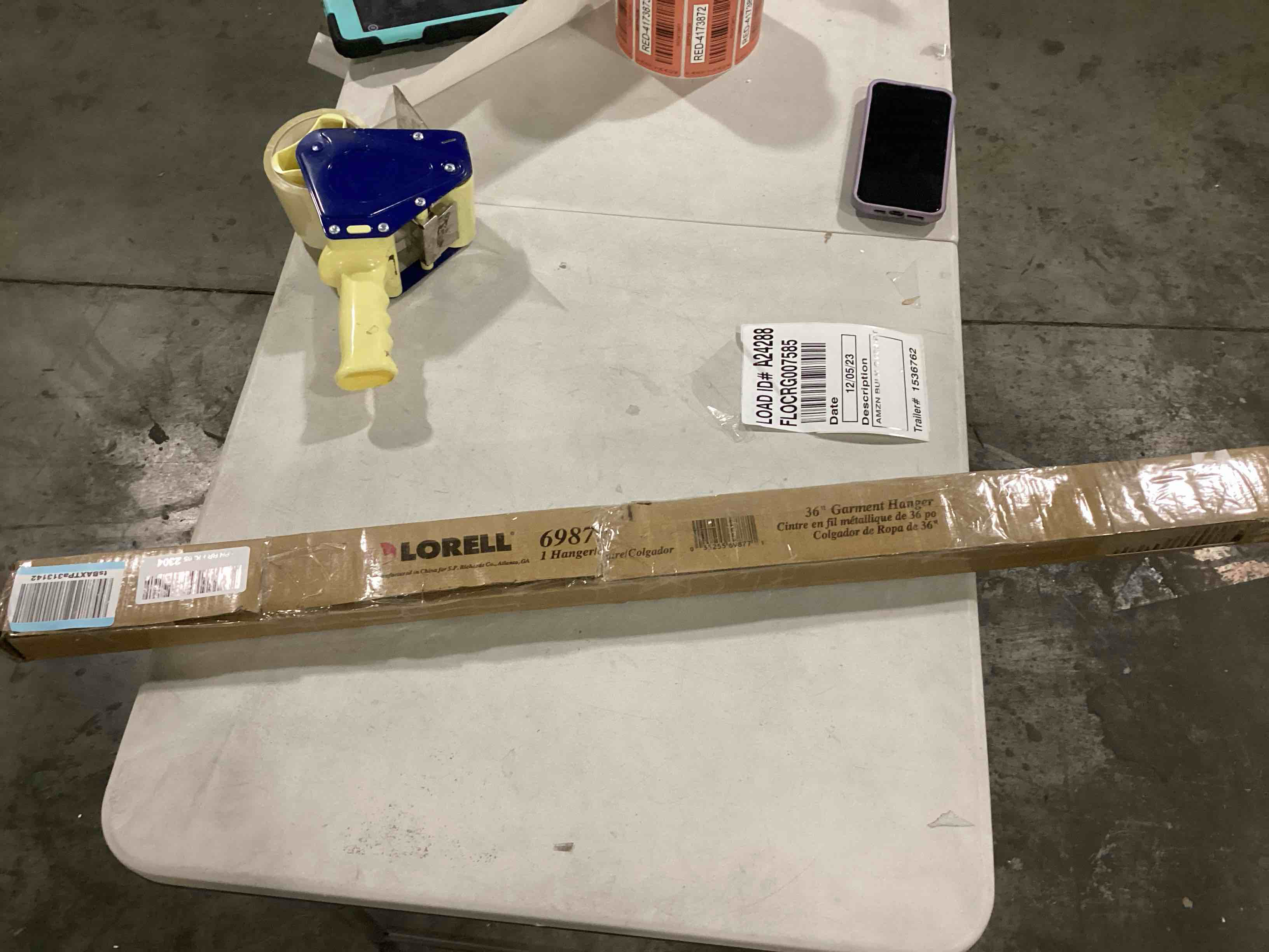 https://s3.amazonaws.com/lotting-images-prod/bidfta/RED4173868_1703690663910.jpeg