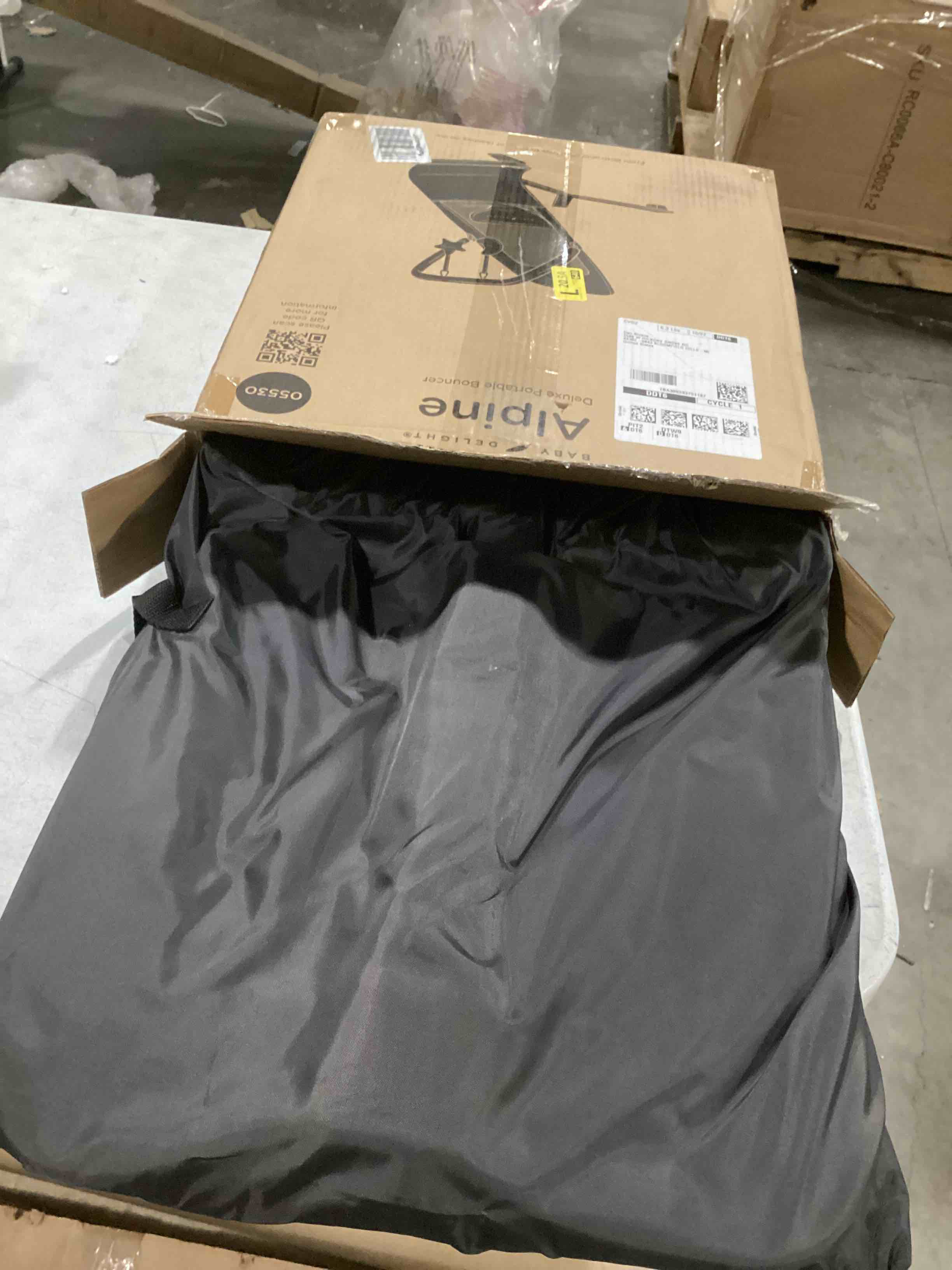 https://s3.amazonaws.com/lotting-images-prod/bidfta/RED4174353_1704213161531.jpeg
