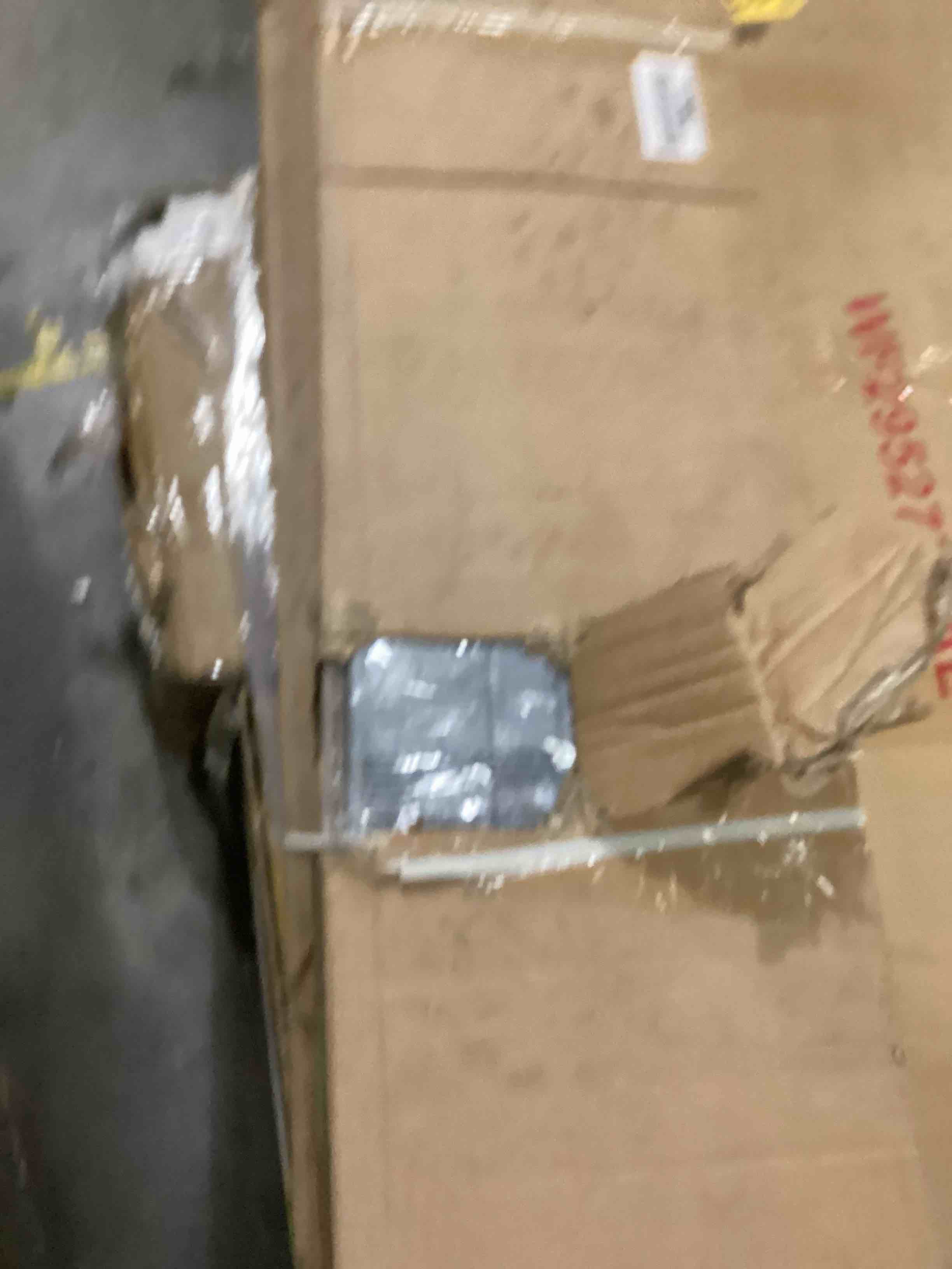 https://s3.amazonaws.com/lotting-images-prod/bidfta/RED4175773_1704197862706.jpeg