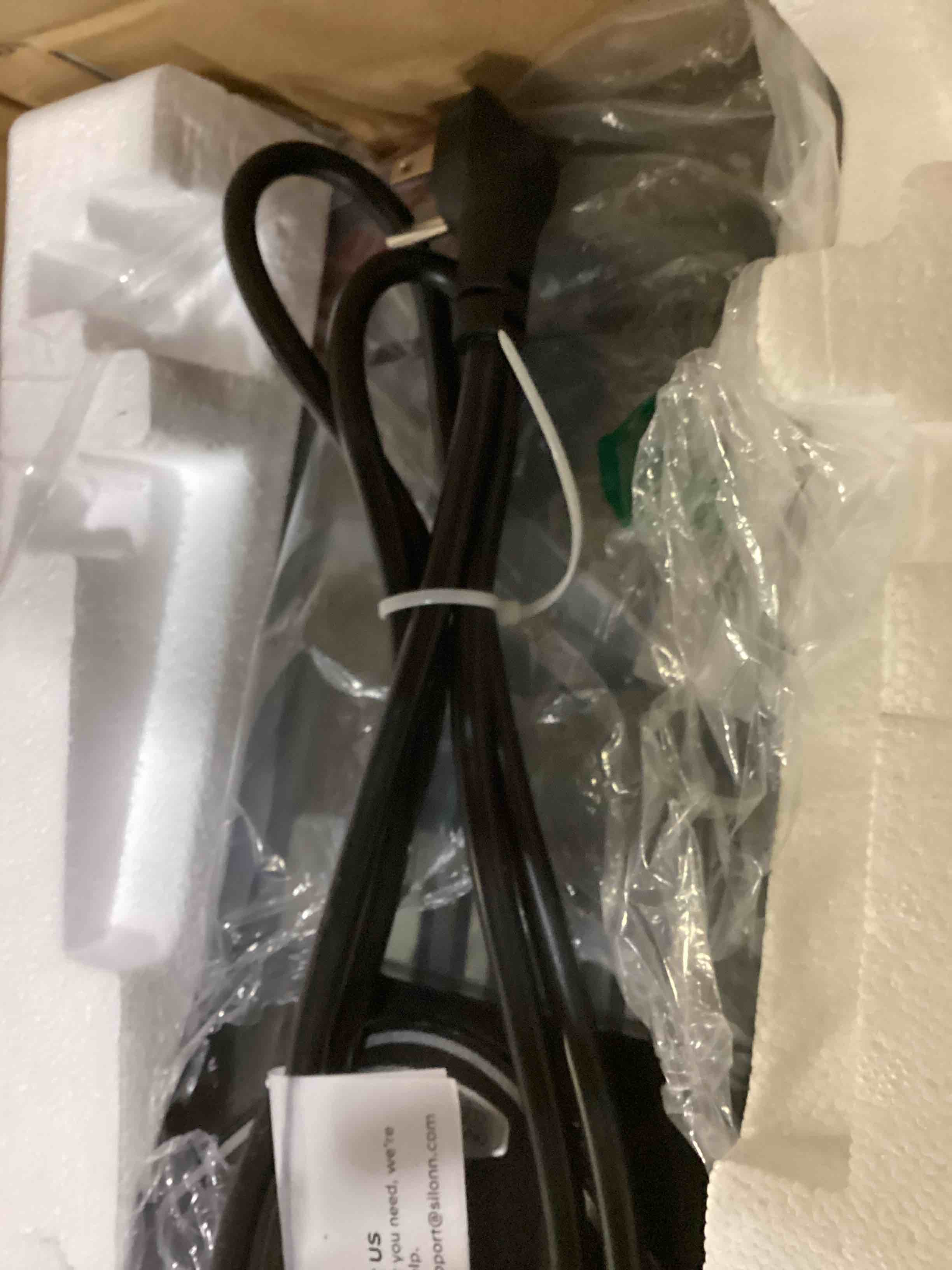 https://s3.amazonaws.com/lotting-images-prod/bidfta/RED4175847_1704214369386.jpeg