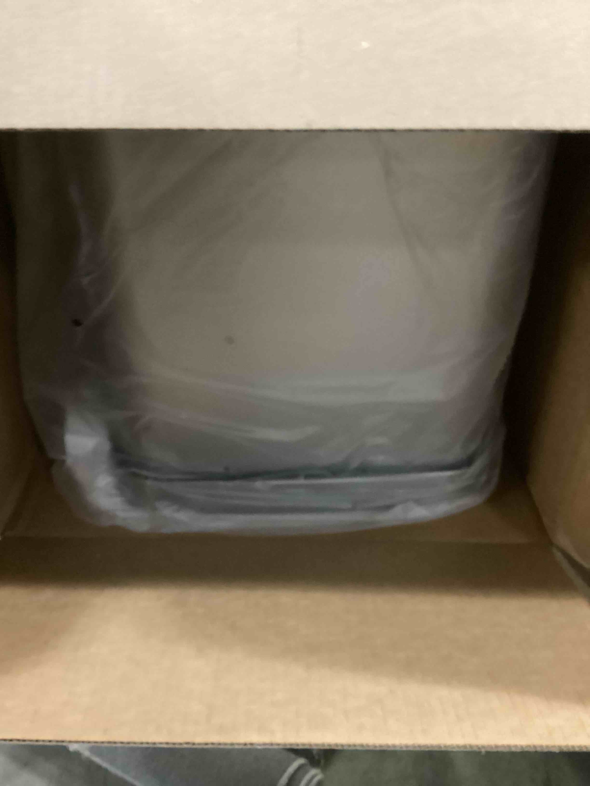https://s3.amazonaws.com/lotting-images-prod/bidfta/RED4175879_1704225404856.jpeg