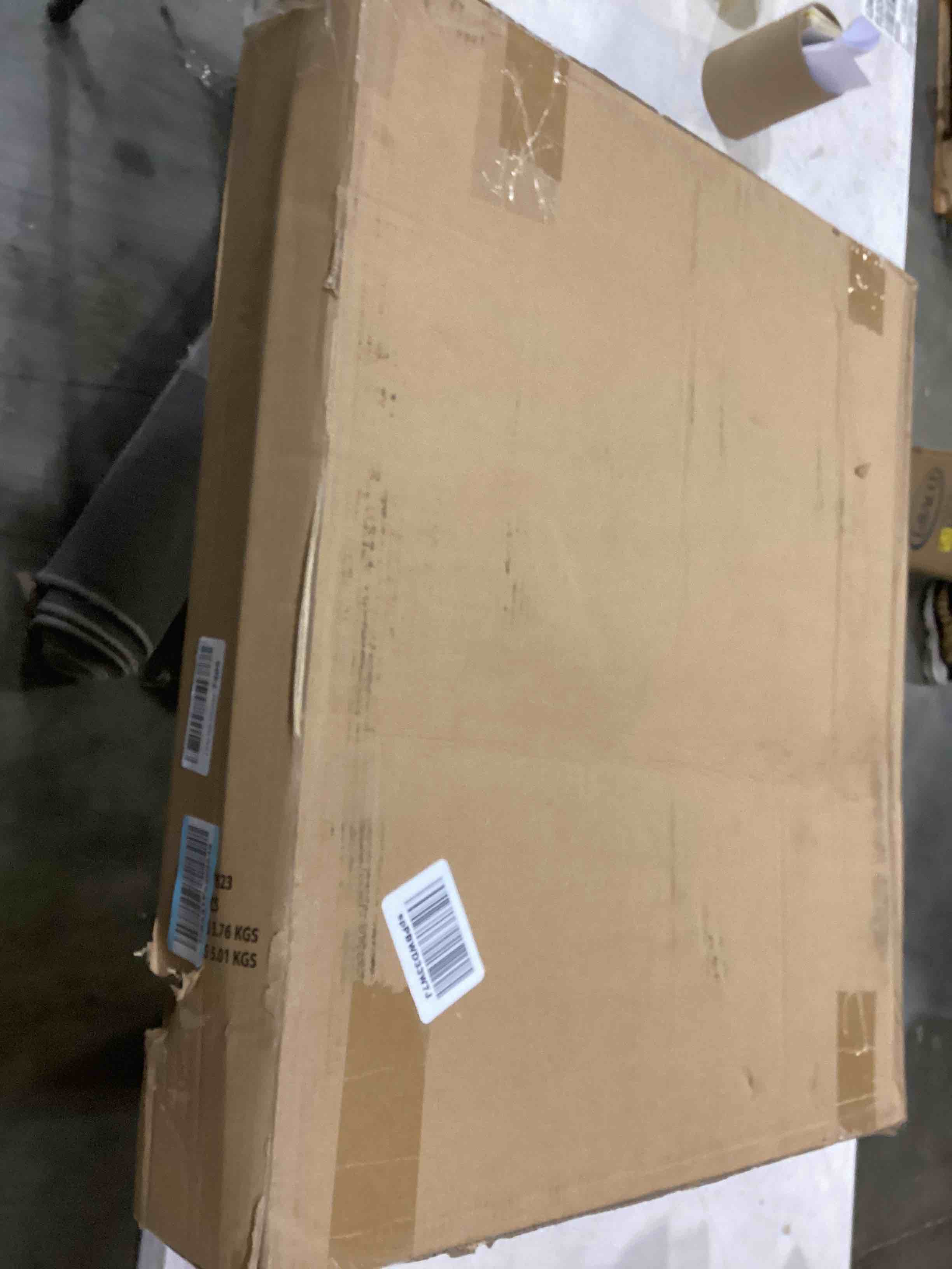 https://s3.amazonaws.com/lotting-images-prod/bidfta/RED4175883_1704225991205.jpeg